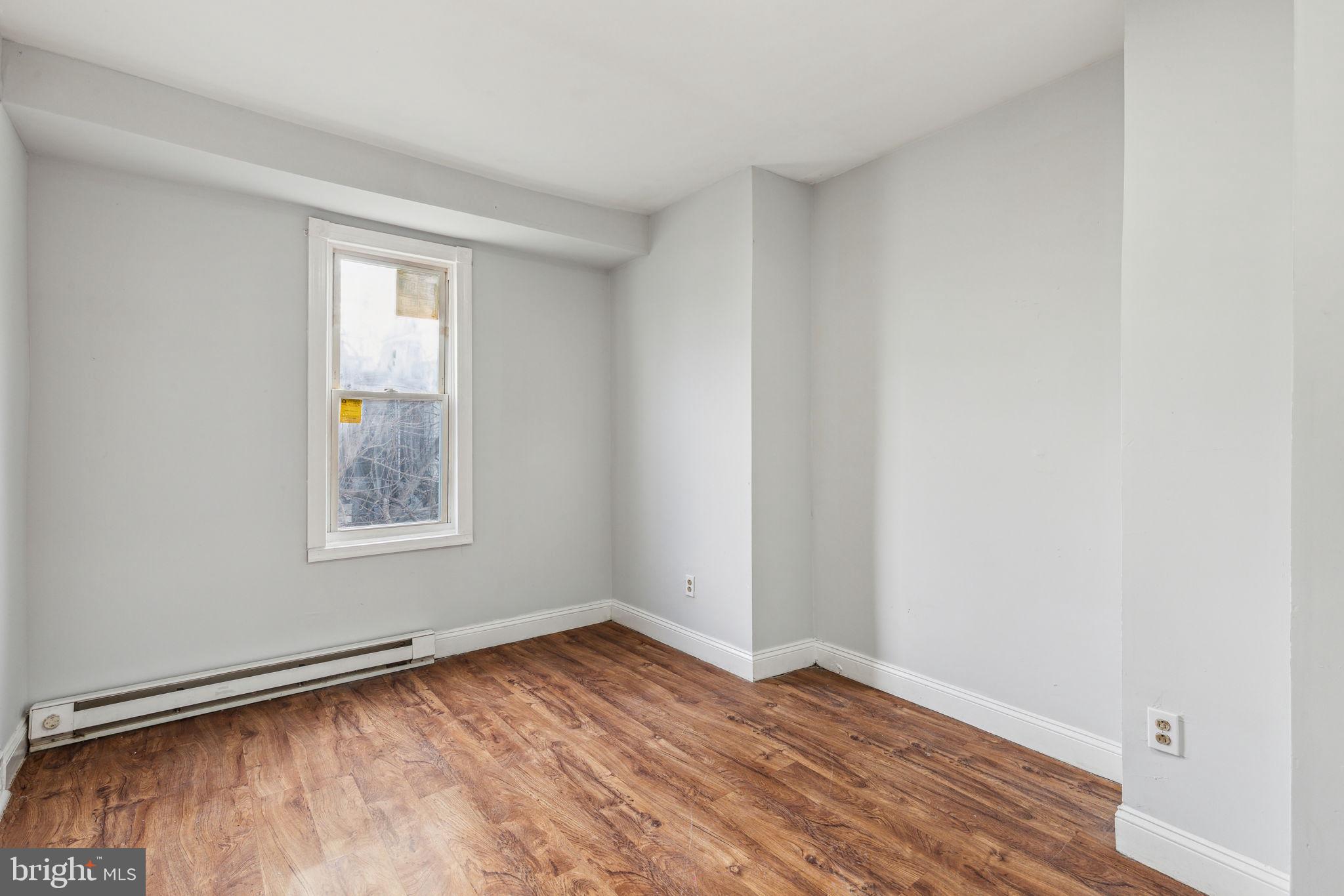 PHILADELPHIA (WEST) - Residential