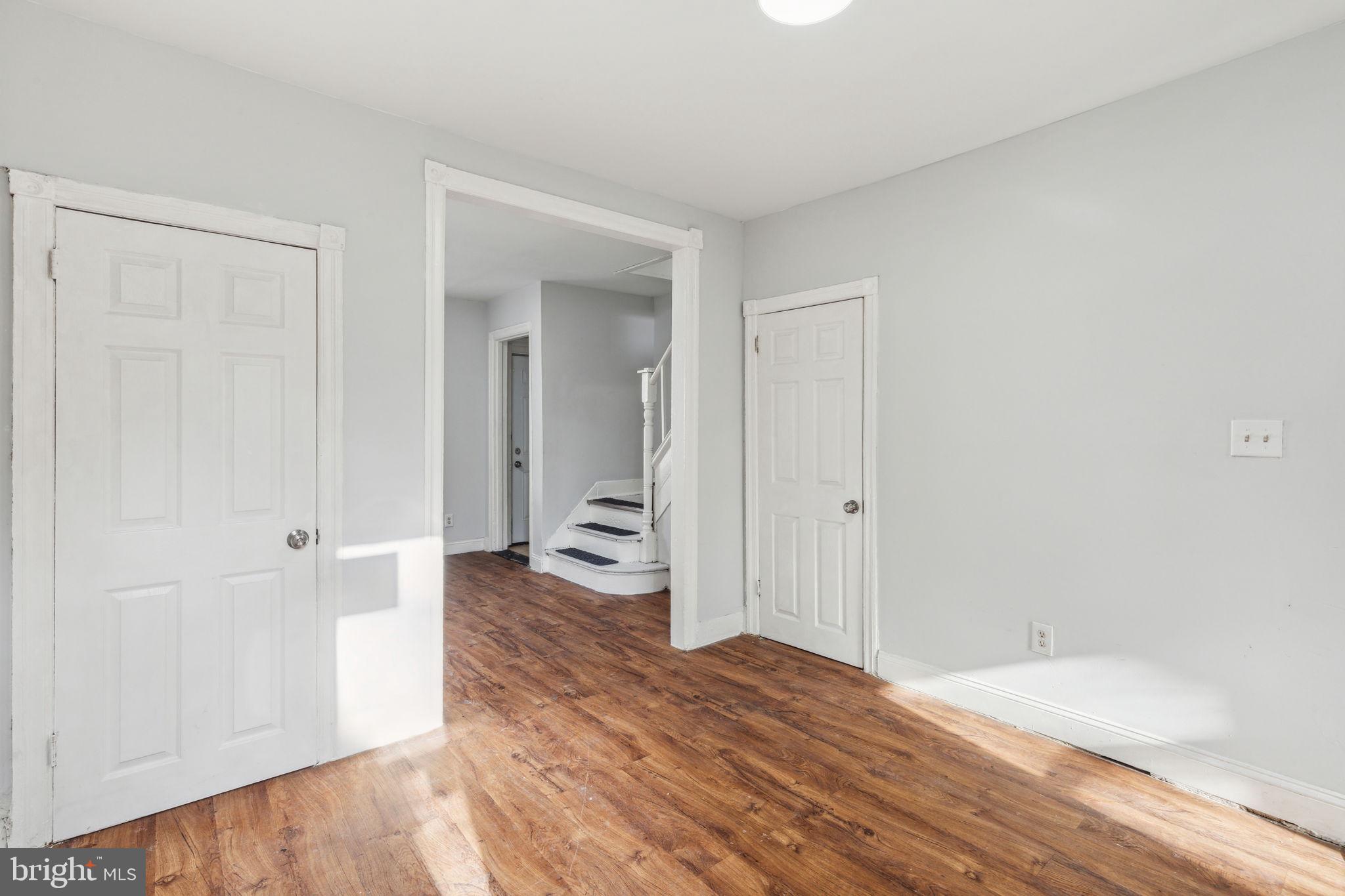 PHILADELPHIA (WEST) - Residential