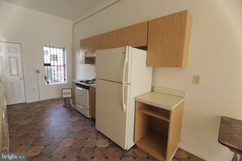 Townhouse For Sale - 1844 N 16th Street<br/> PHILADELPHIA, PA 19121