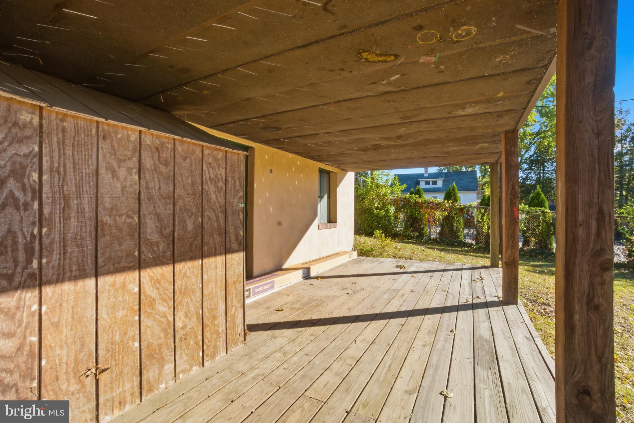 LANDSDOWNE - Residential