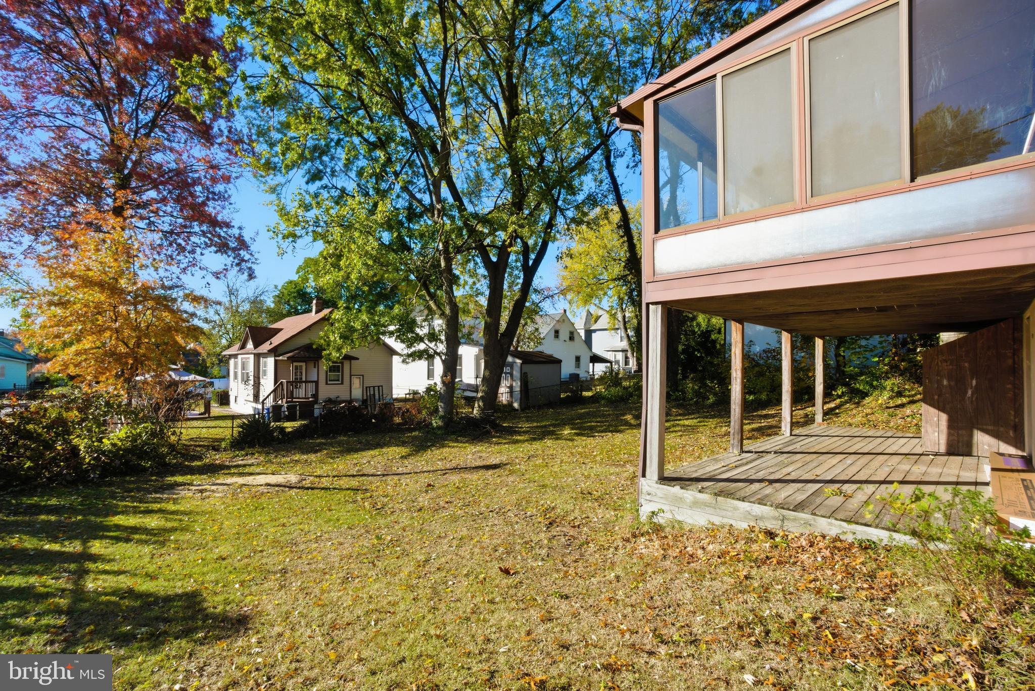 LANDSDOWNE - Residential