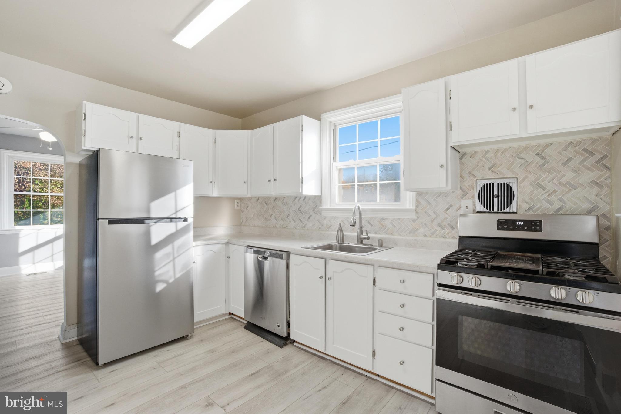 LANDSDOWNE - Residential