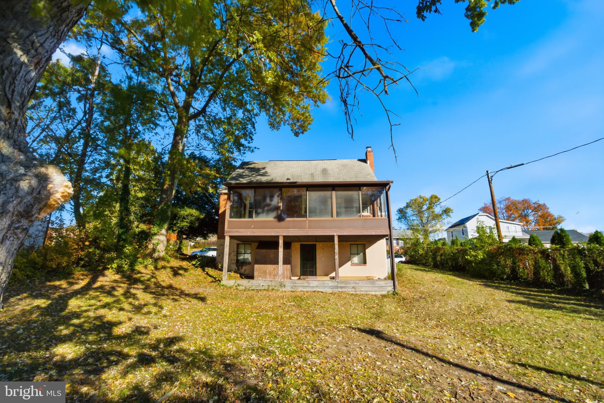 LANDSDOWNE - Residential