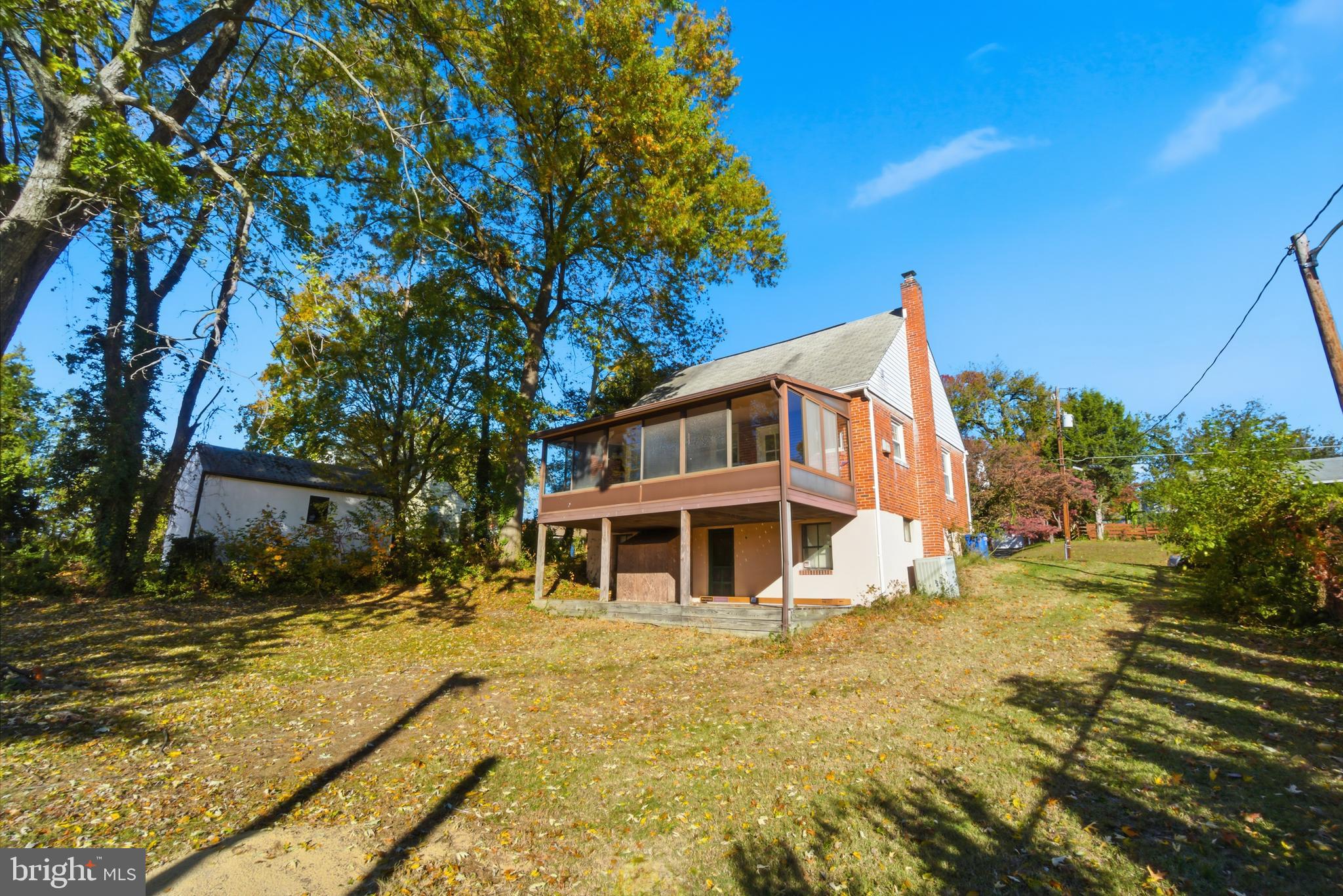 LANDSDOWNE - Residential