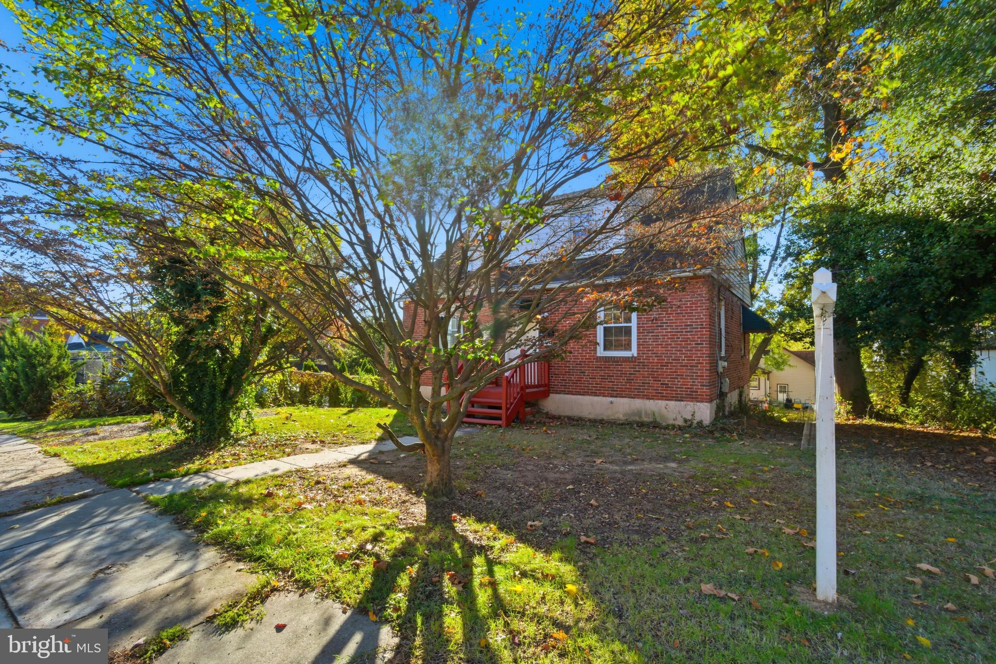 LANDSDOWNE - Residential