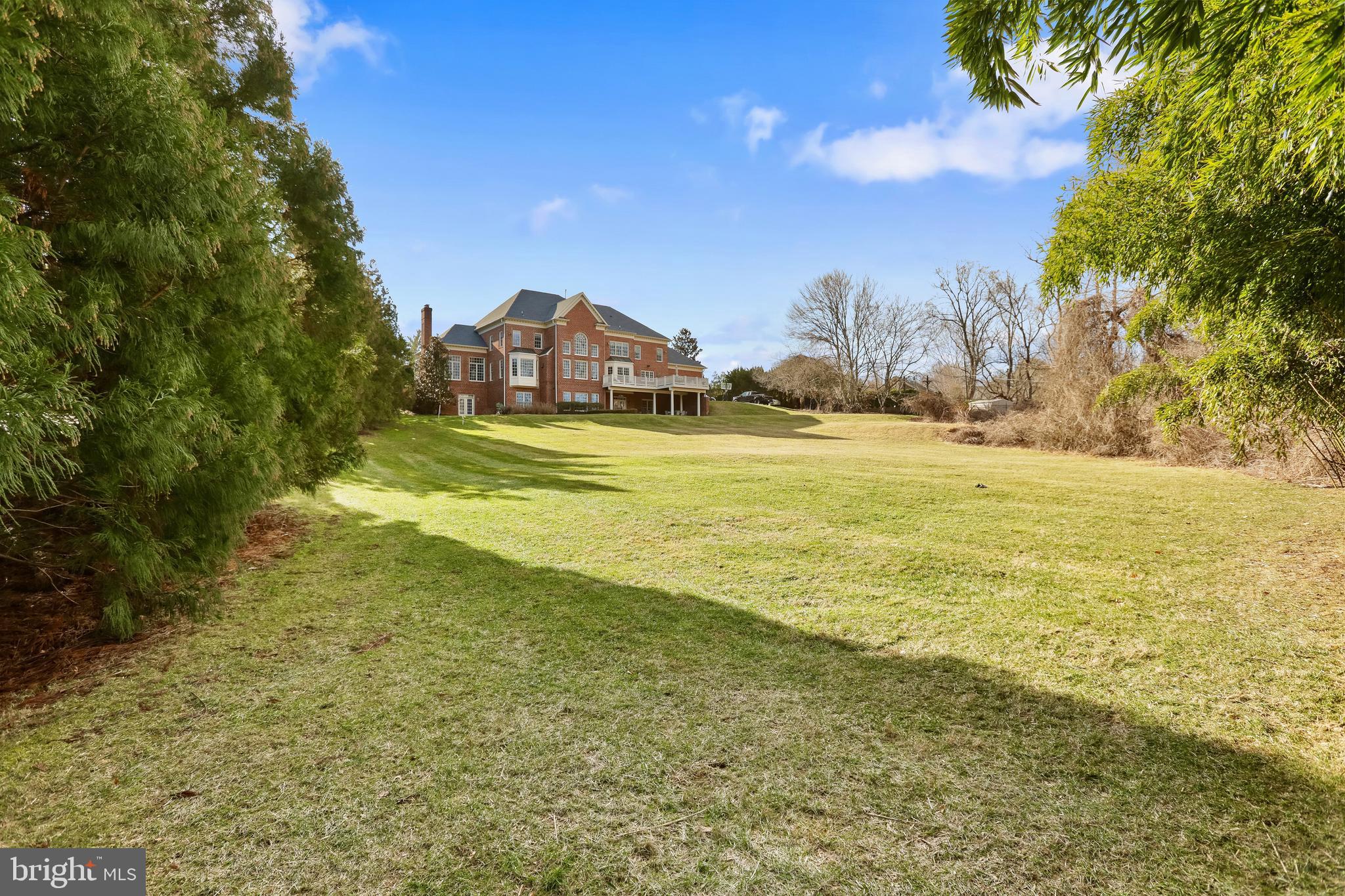 BRYAN POND - Residential