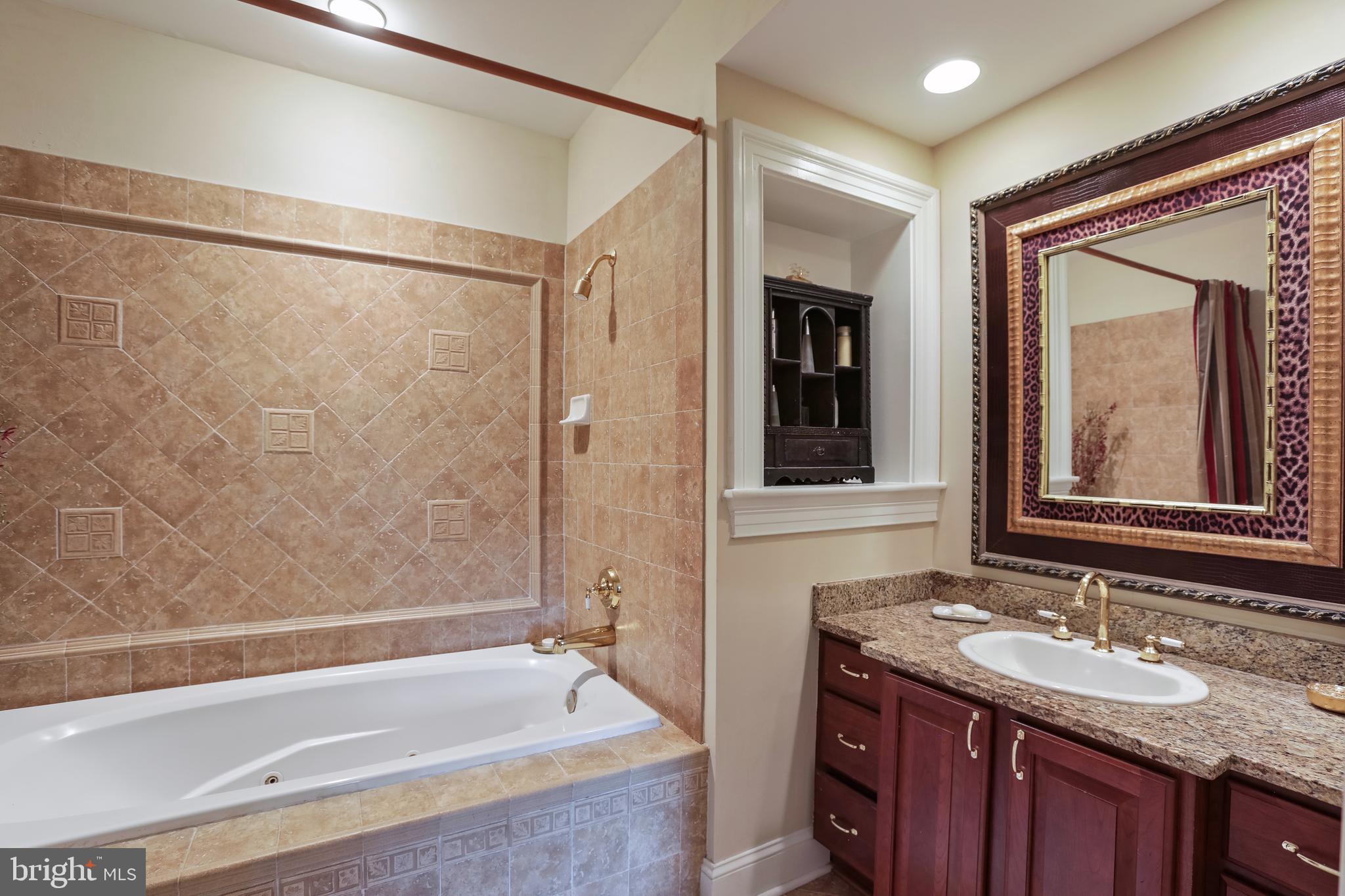 BRYAN POND - Residential