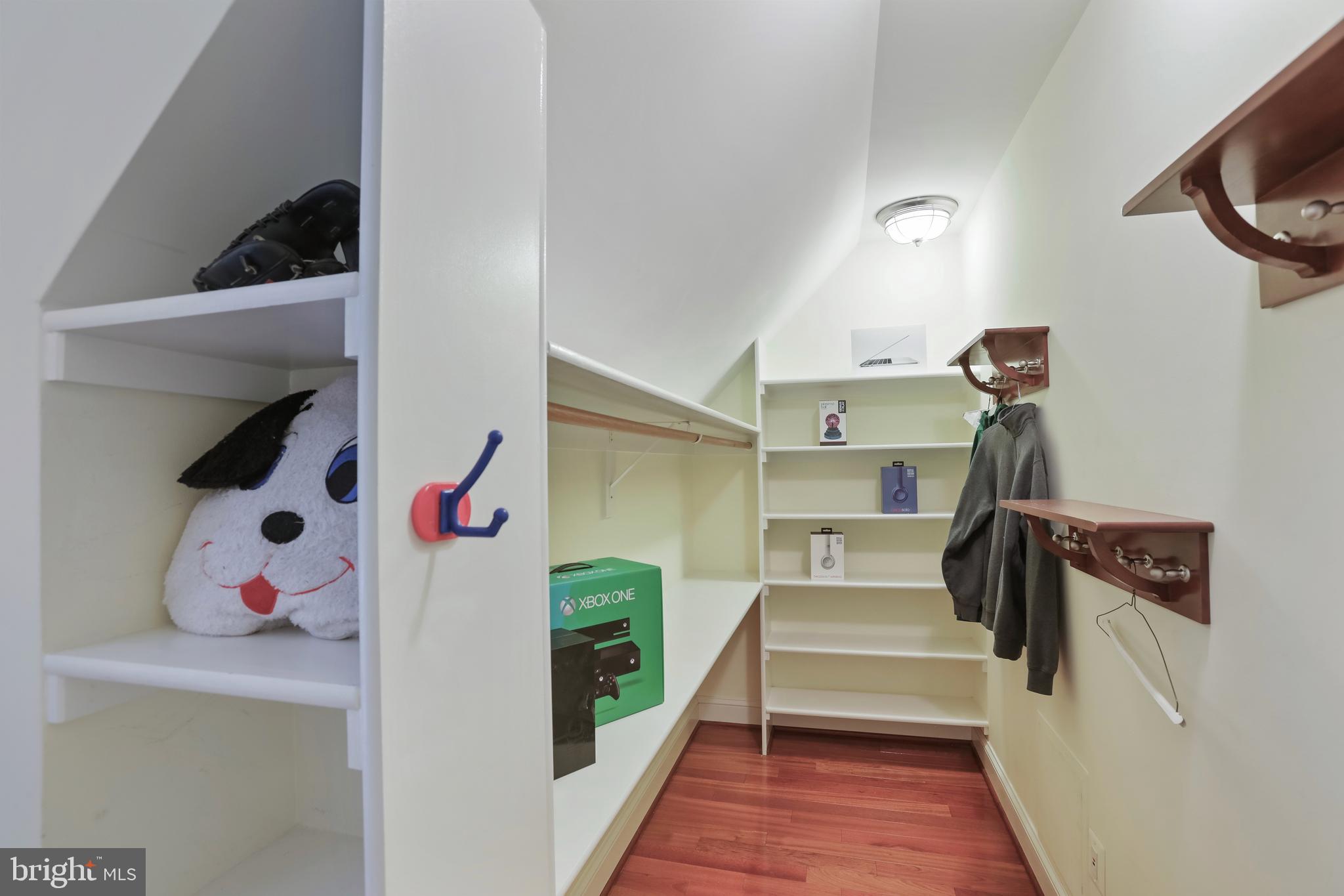 BRYAN POND - Residential