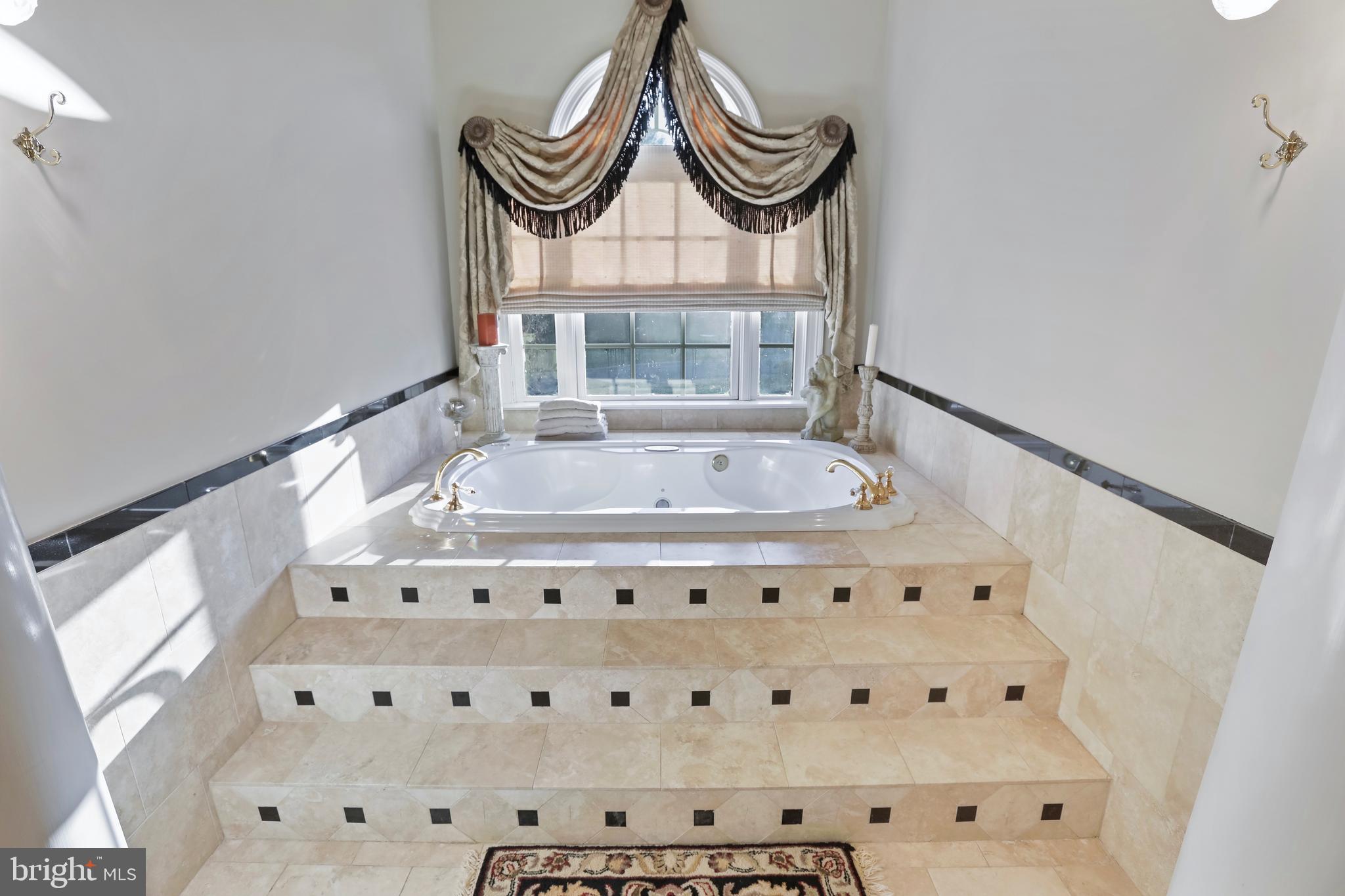 BRYAN POND - Residential