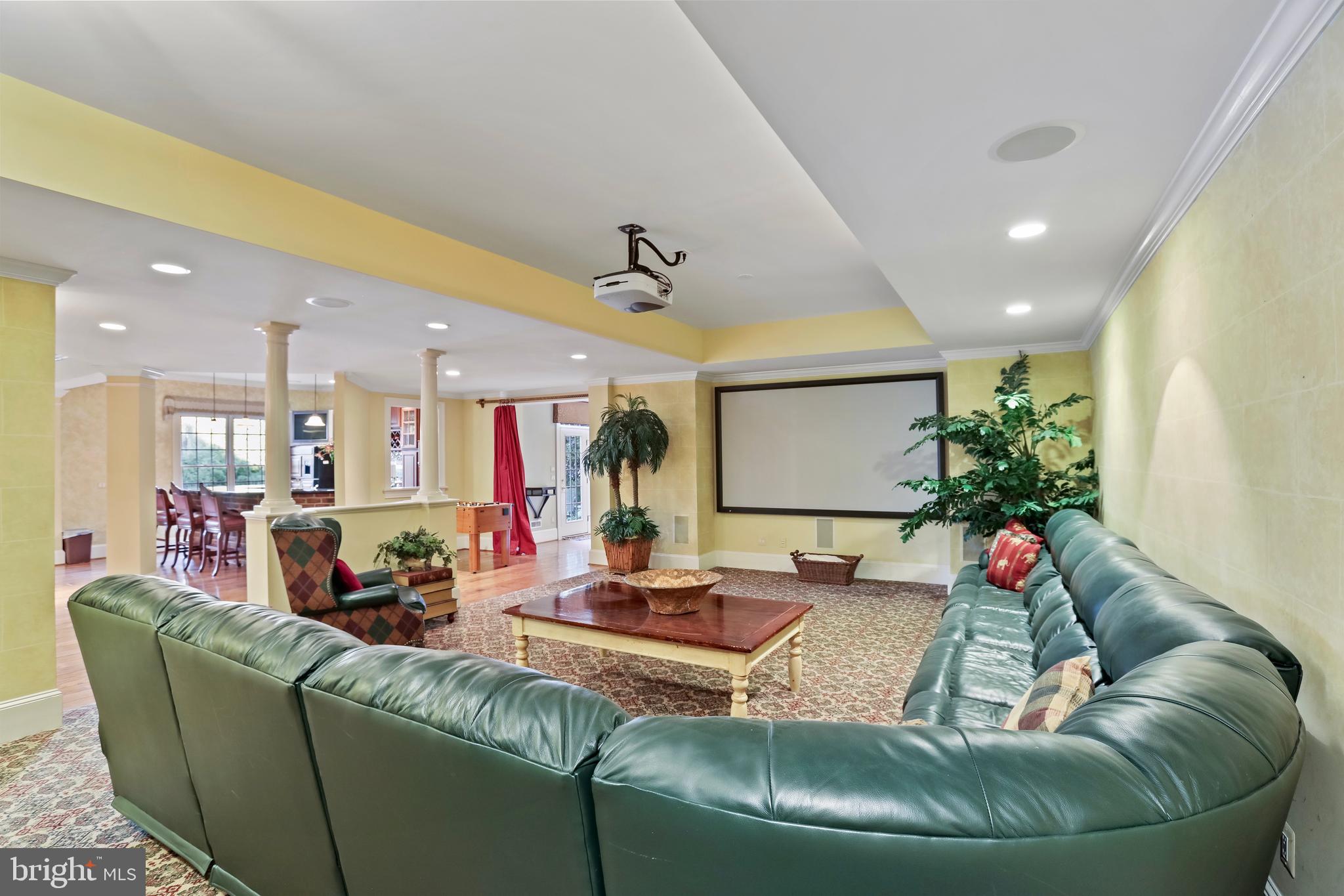 BRYAN POND - Residential