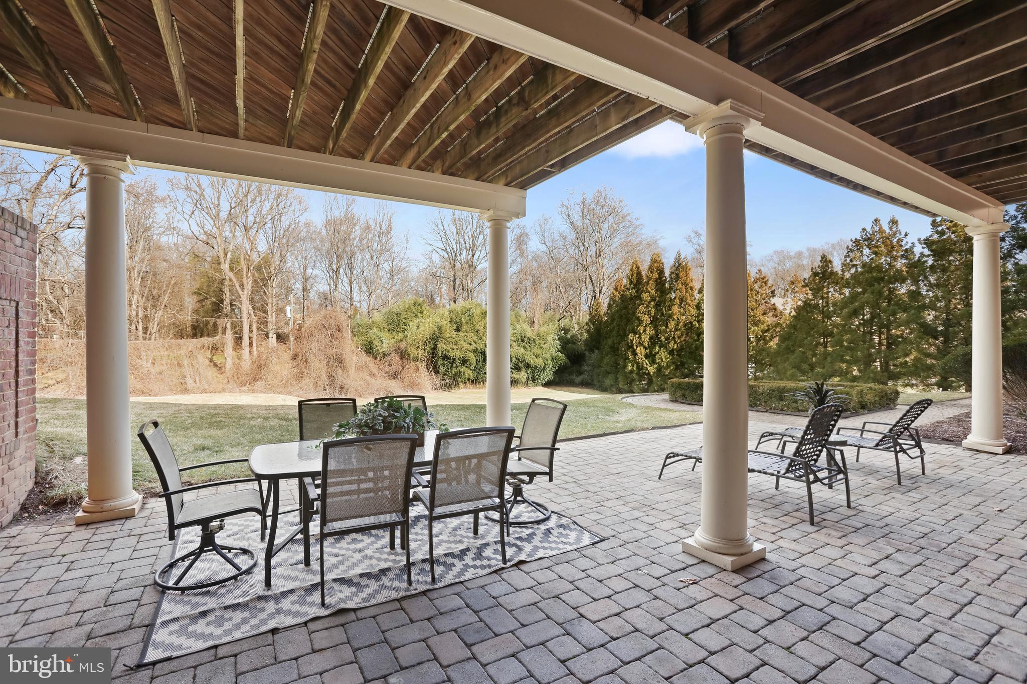 BRYAN POND - Residential