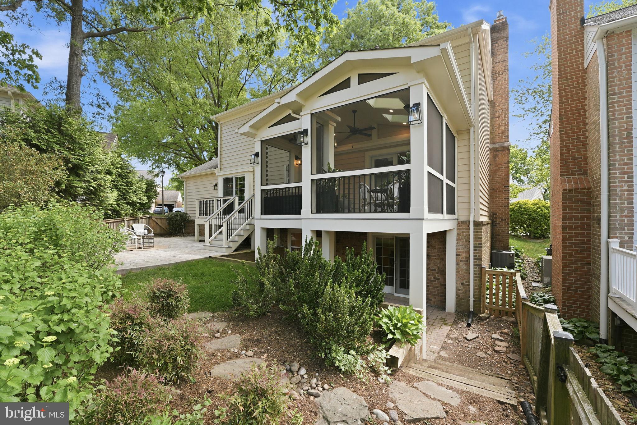 SPY HILL - Residential
