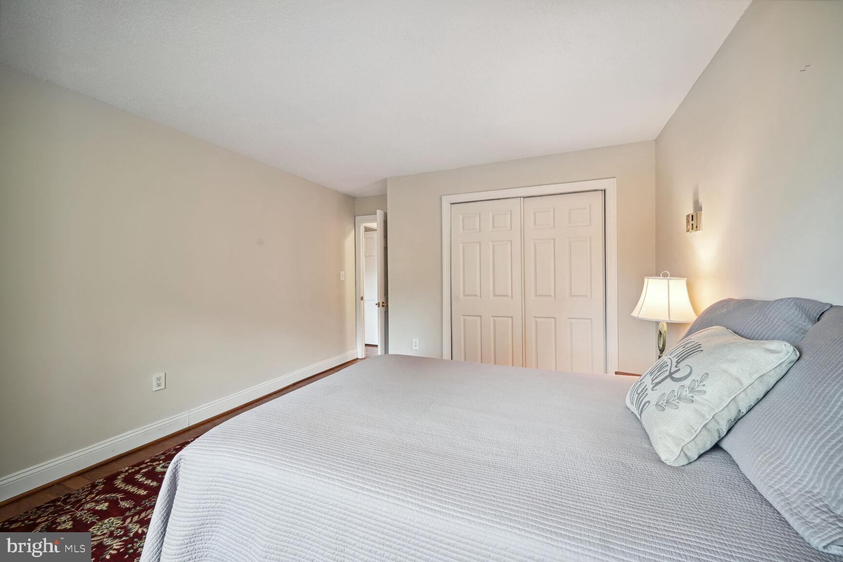 LAKESIDE TERRACE - Residential