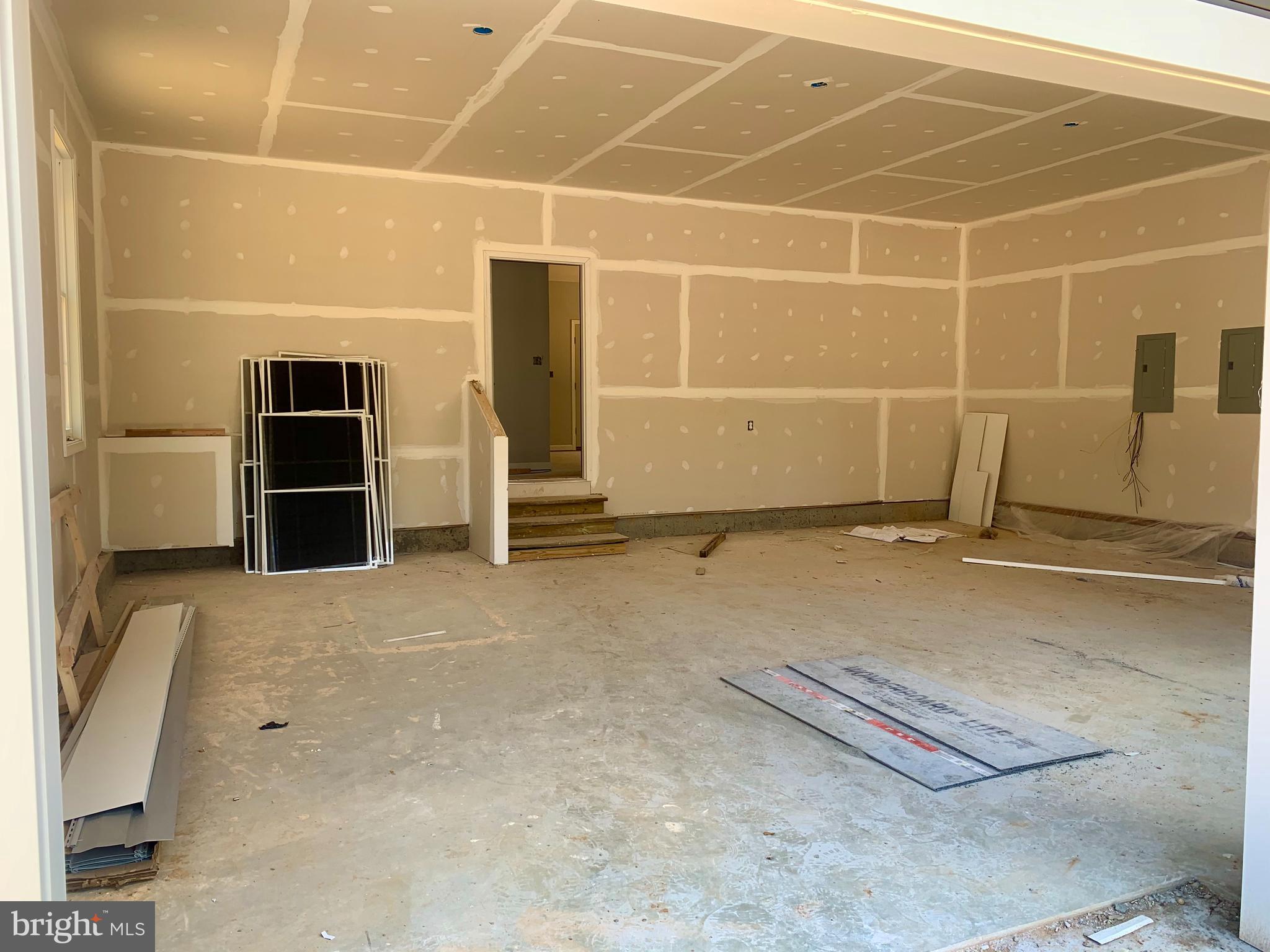 COUNTRY WOOD ESTATES - Residential