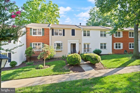Photo of 4630 28th Road S #B, ARLINGTON, VA 22206 (MLS # VAAR2079954)