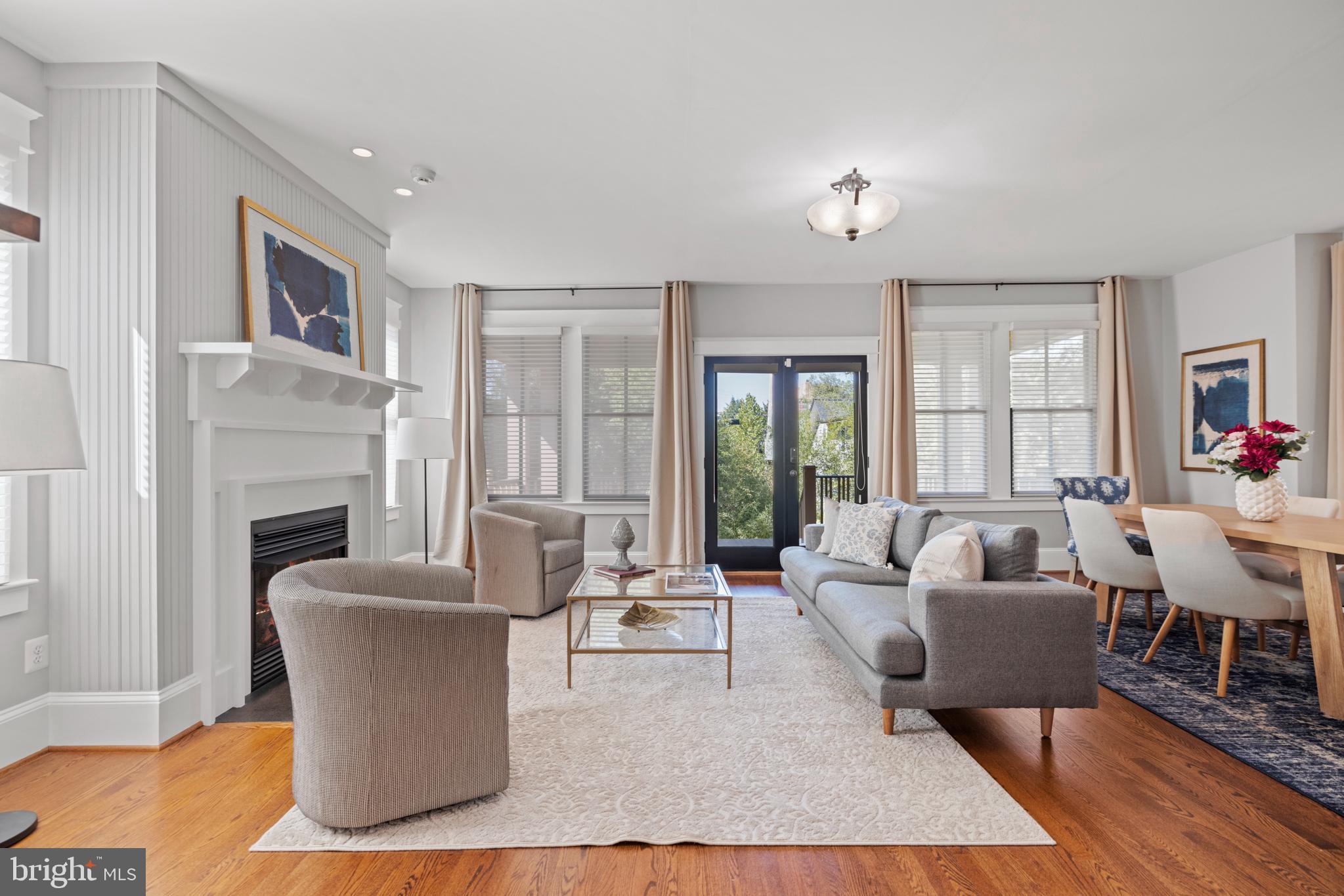 CLARENDON - Residential