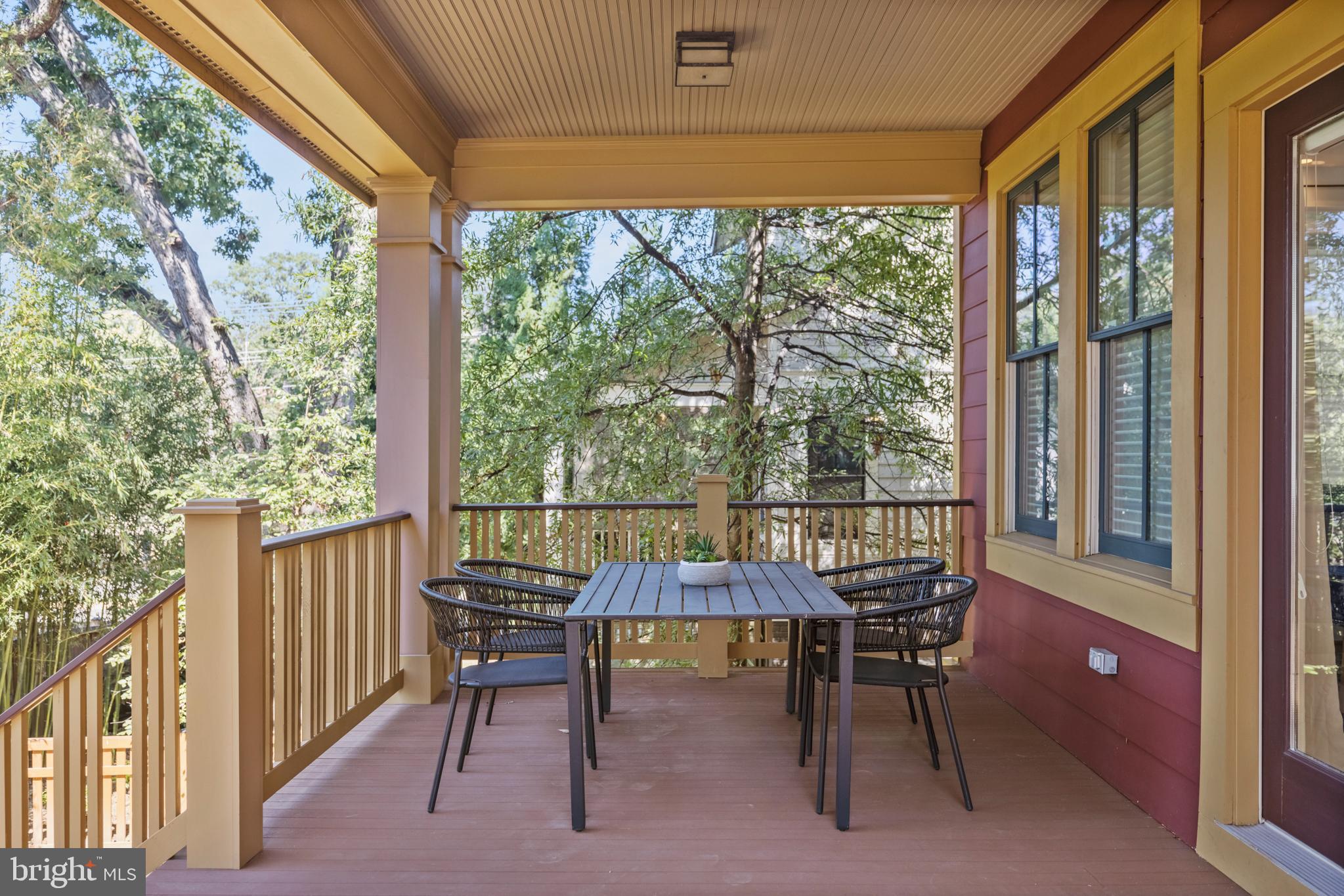 CLARENDON - Residential