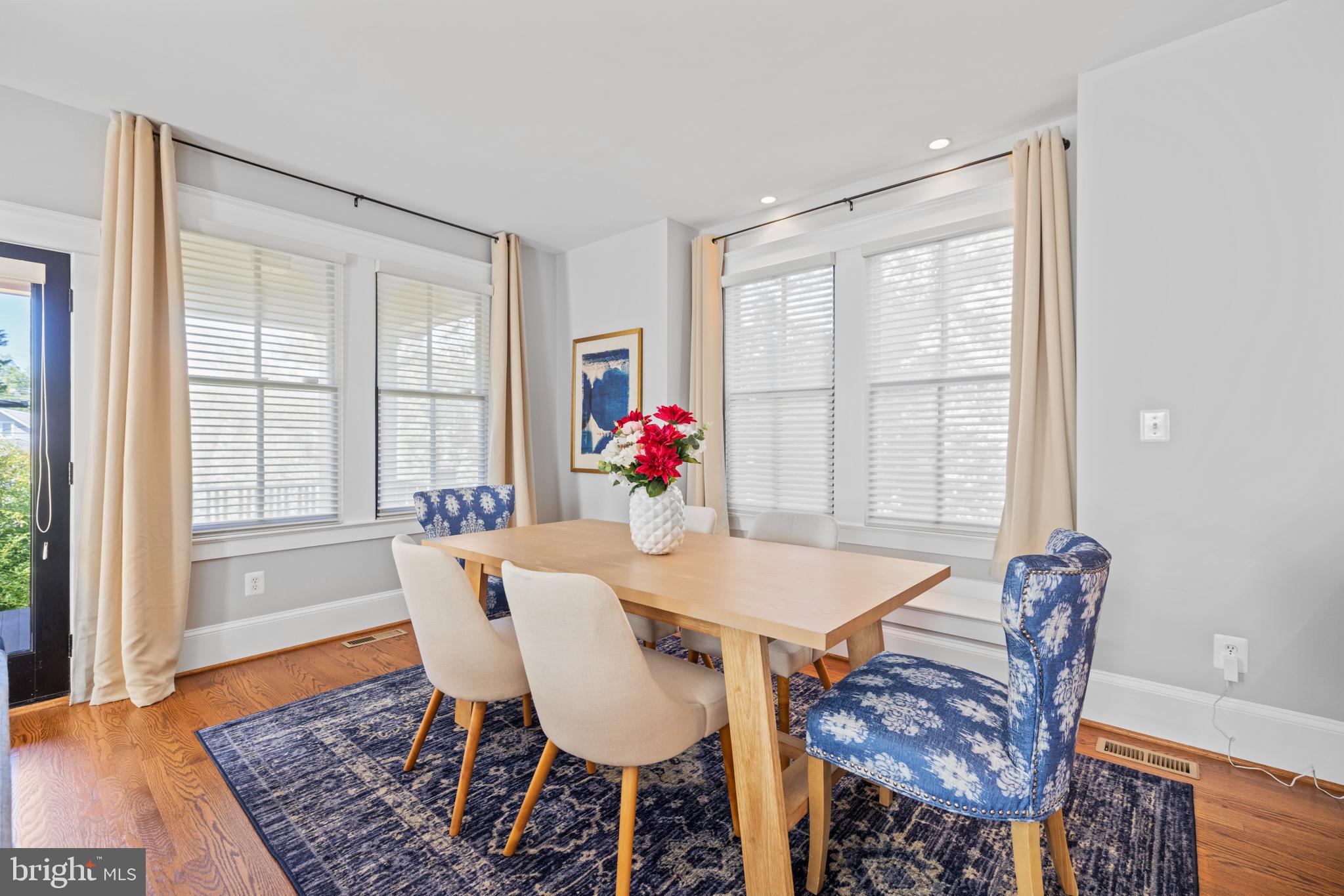 CLARENDON - Residential