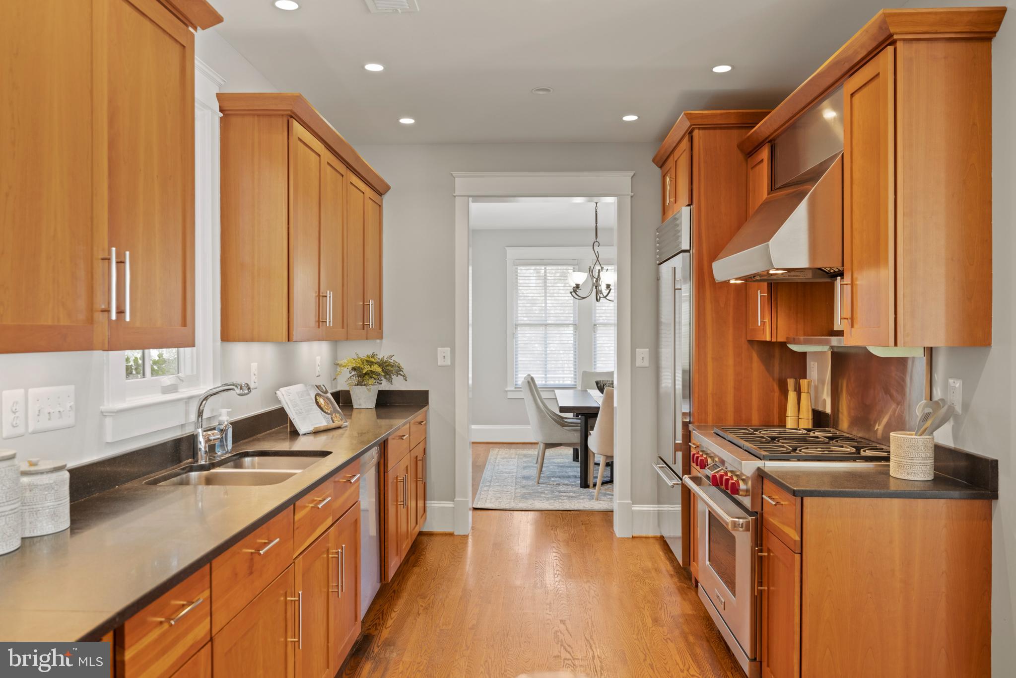 CLARENDON - Residential