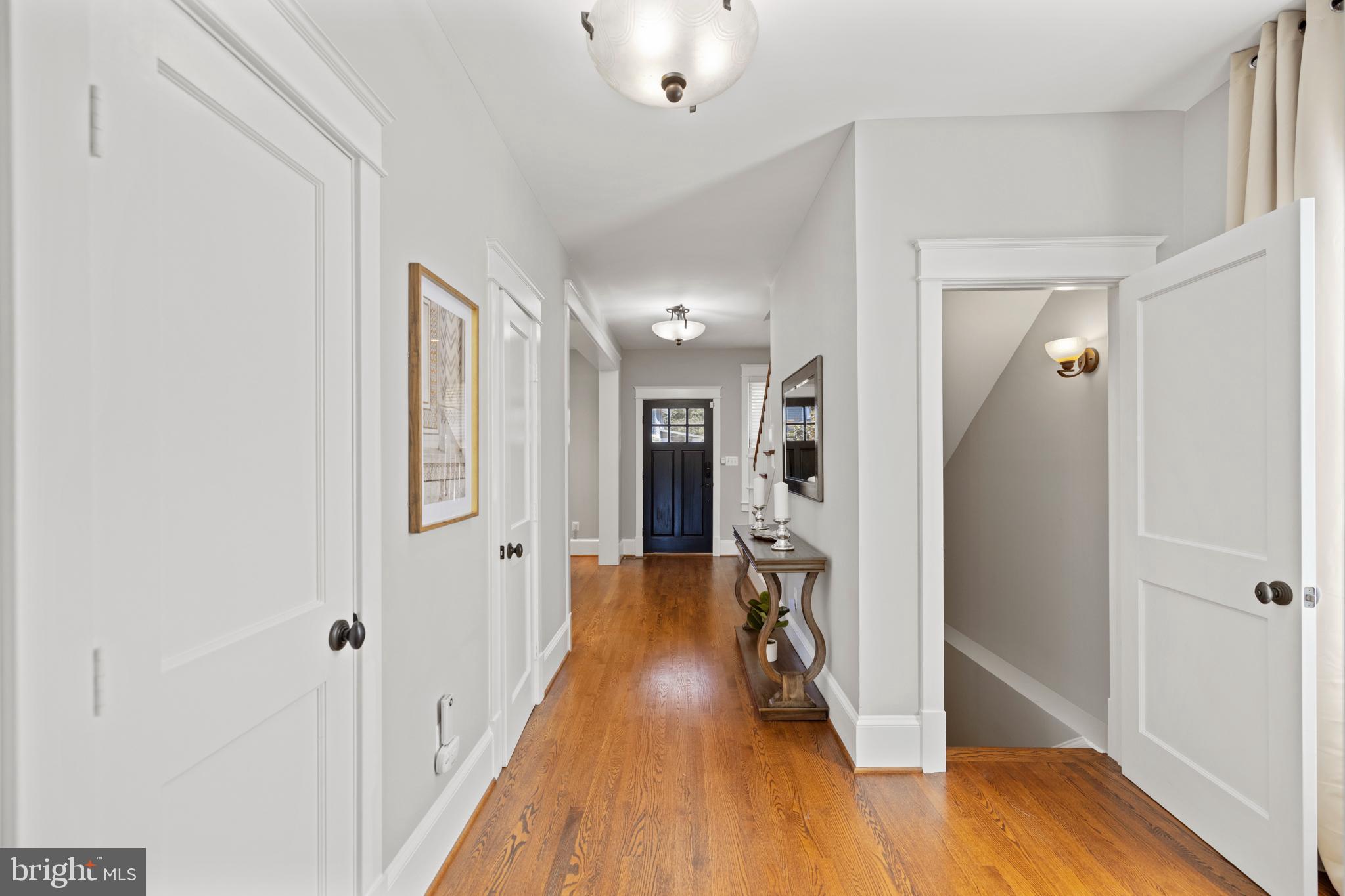 CLARENDON - Residential