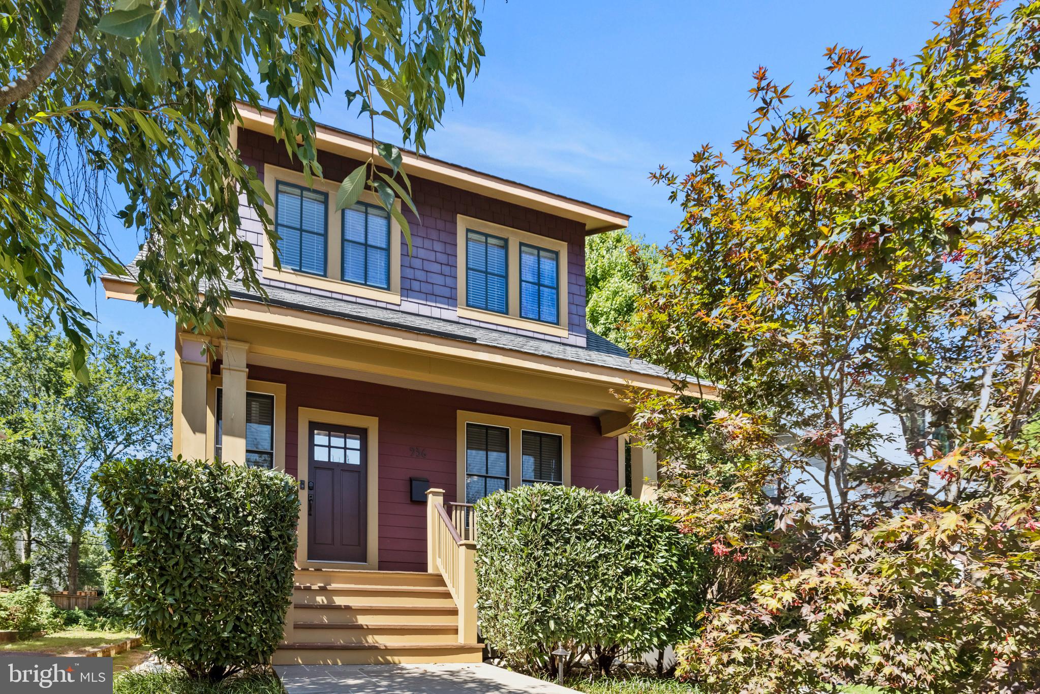 CLARENDON - Residential