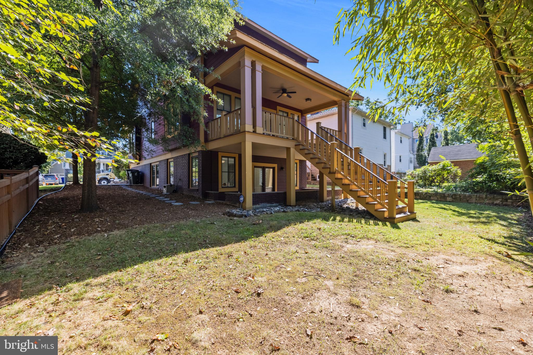 CLARENDON - Residential