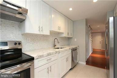 PALMER PARK - Residential Lease