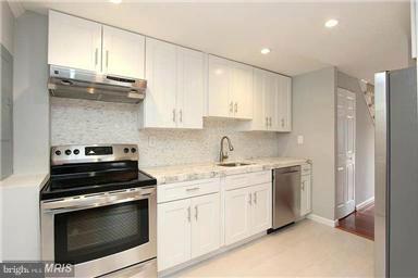 PALMER PARK - Residential Lease