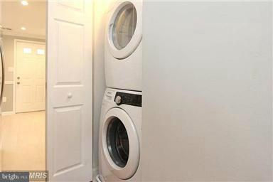 PALMER PARK - Residential Lease