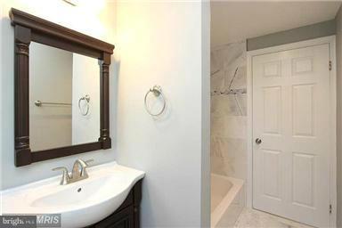 PALMER PARK - Residential Lease