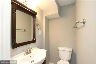 PALMER PARK - Residential Lease