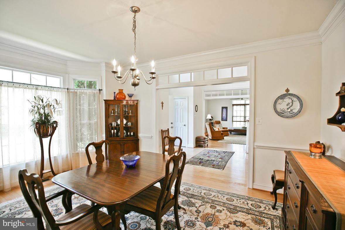 ASHLEY SQUARE - Residential