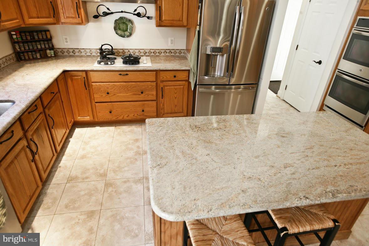 ASHLEY SQUARE - Residential