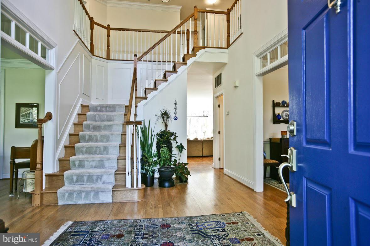 ASHLEY SQUARE - Residential