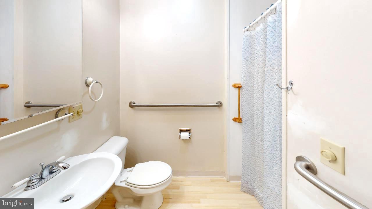 AIRPORT ADDITION - Residential