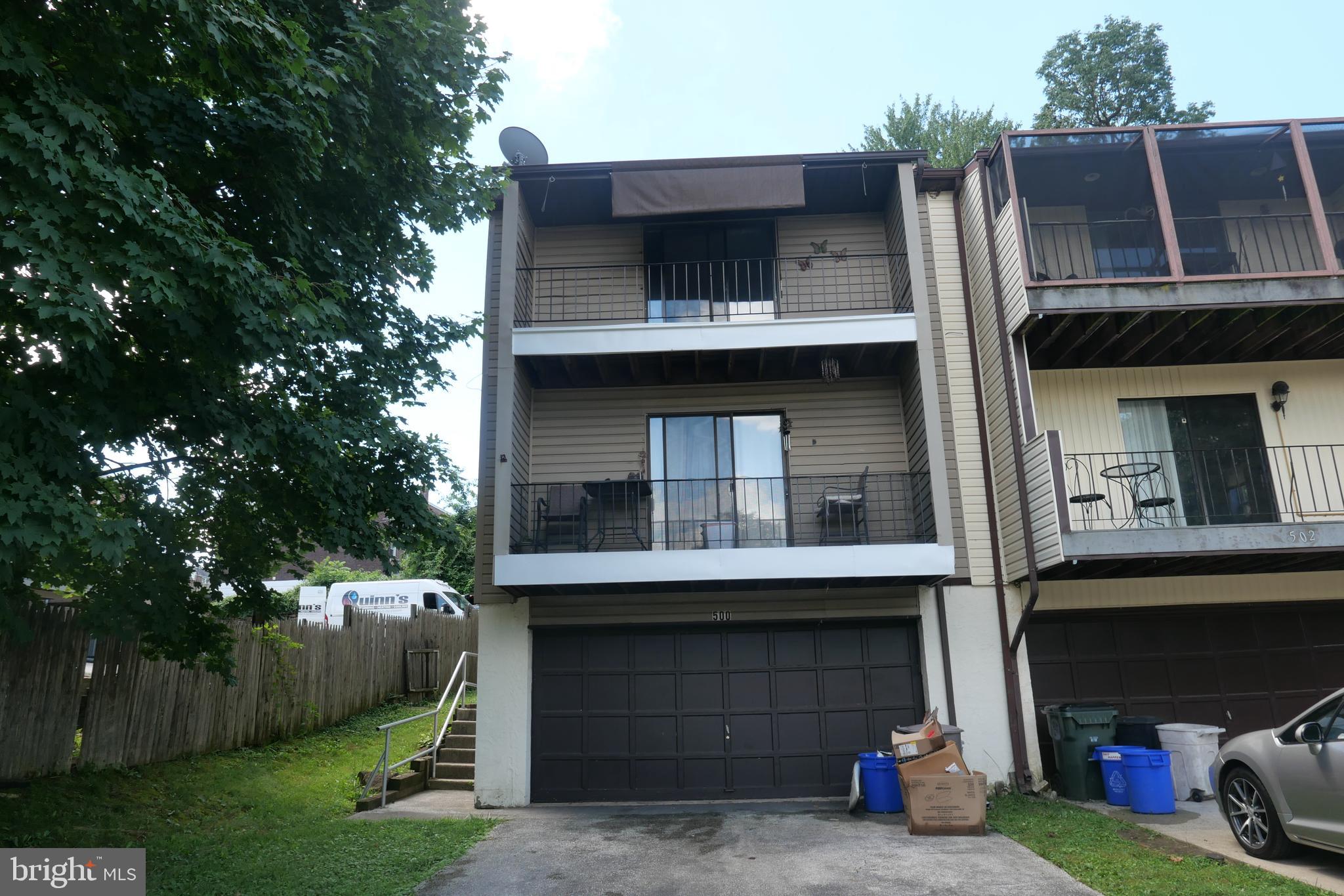 Come see this lovely 2 Bedroom, 1 full bath 2nd floor unit located on a quiet cul-de-sac. You have a large living room that leads to a balcony on which to relax in the afternoon. Dining Area is good size and you have an updated full kitchen. In the Hallway is a double closet, a full, clean hall bath. 2 large bedrooms each with their own double closet. Come se today. It will not last.