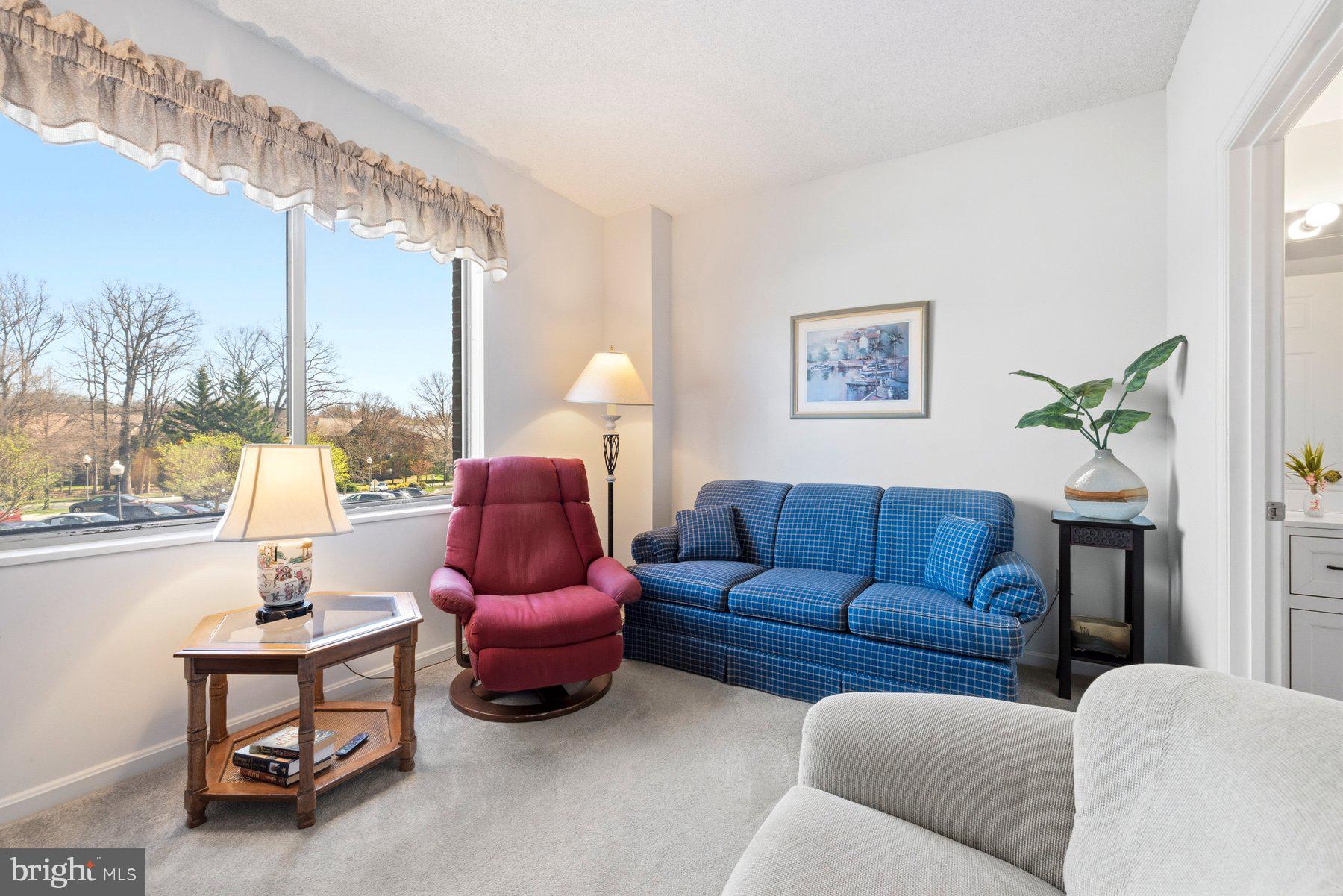 LEISURE WORLD - Residential