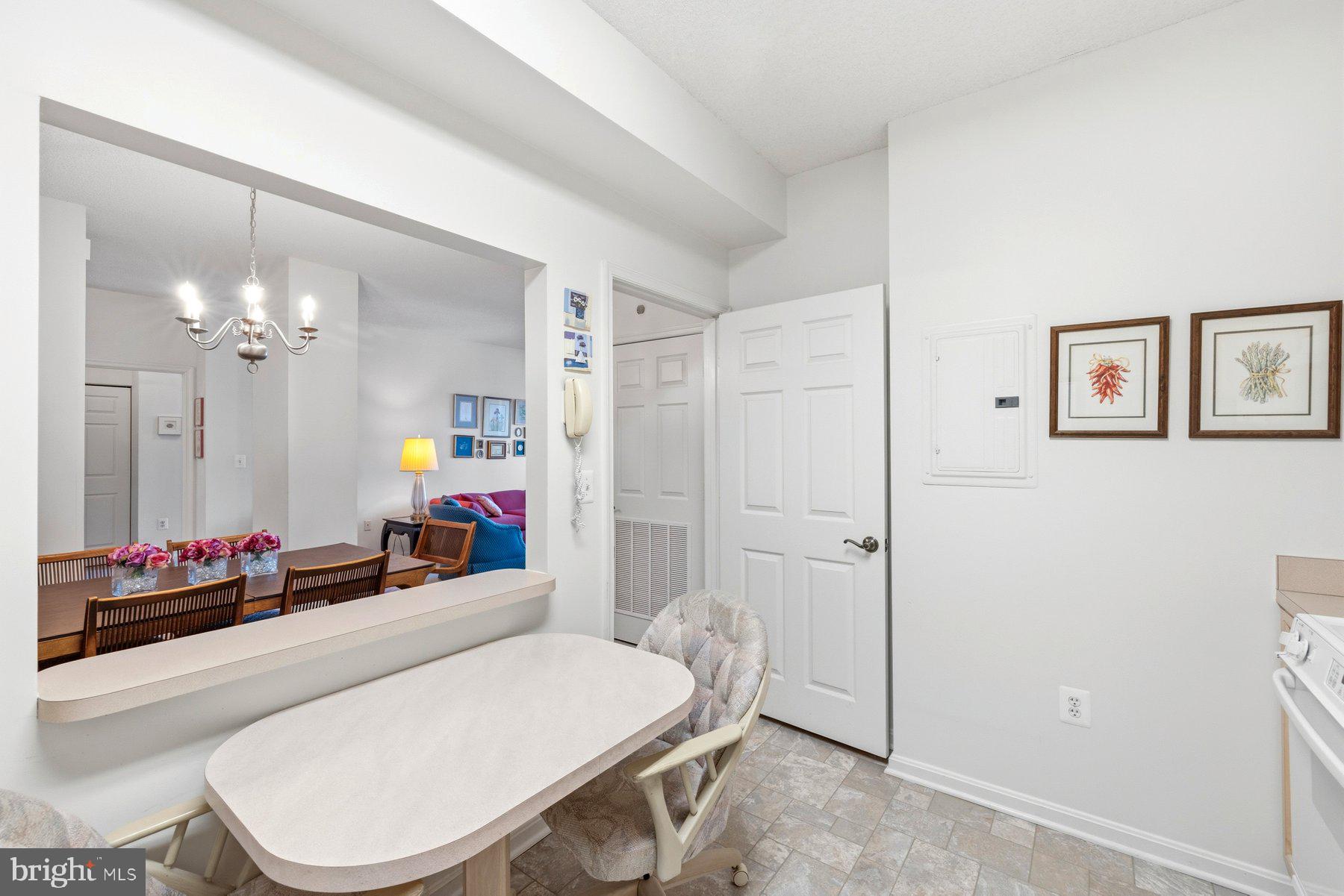 LEISURE WORLD - Residential