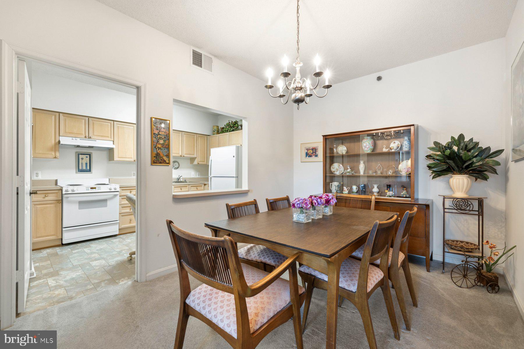 LEISURE WORLD - Residential