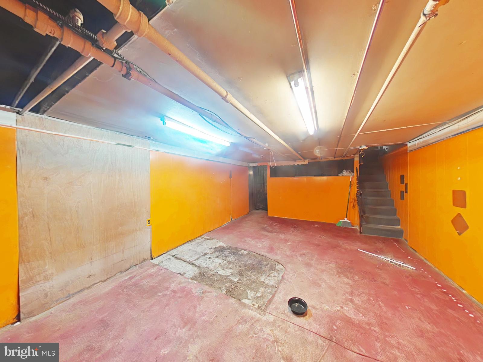 LANDSDOWNE STATION - Residential