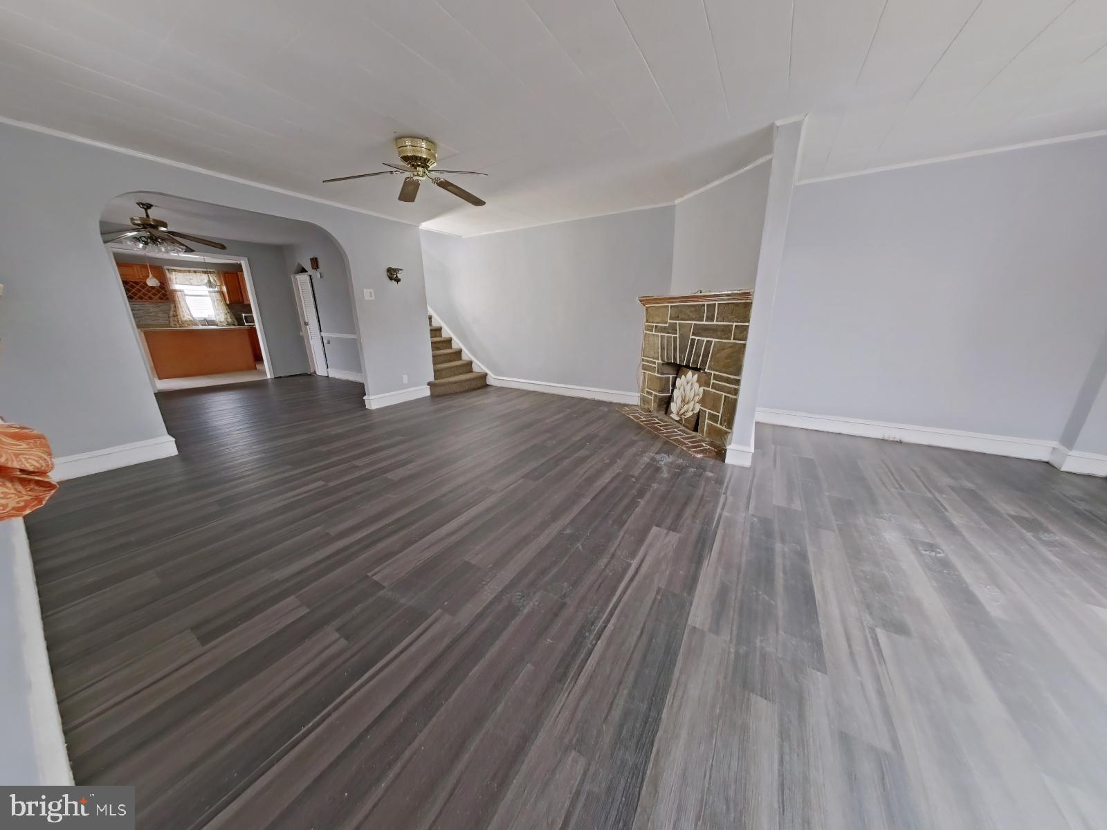 LANDSDOWNE STATION - Residential