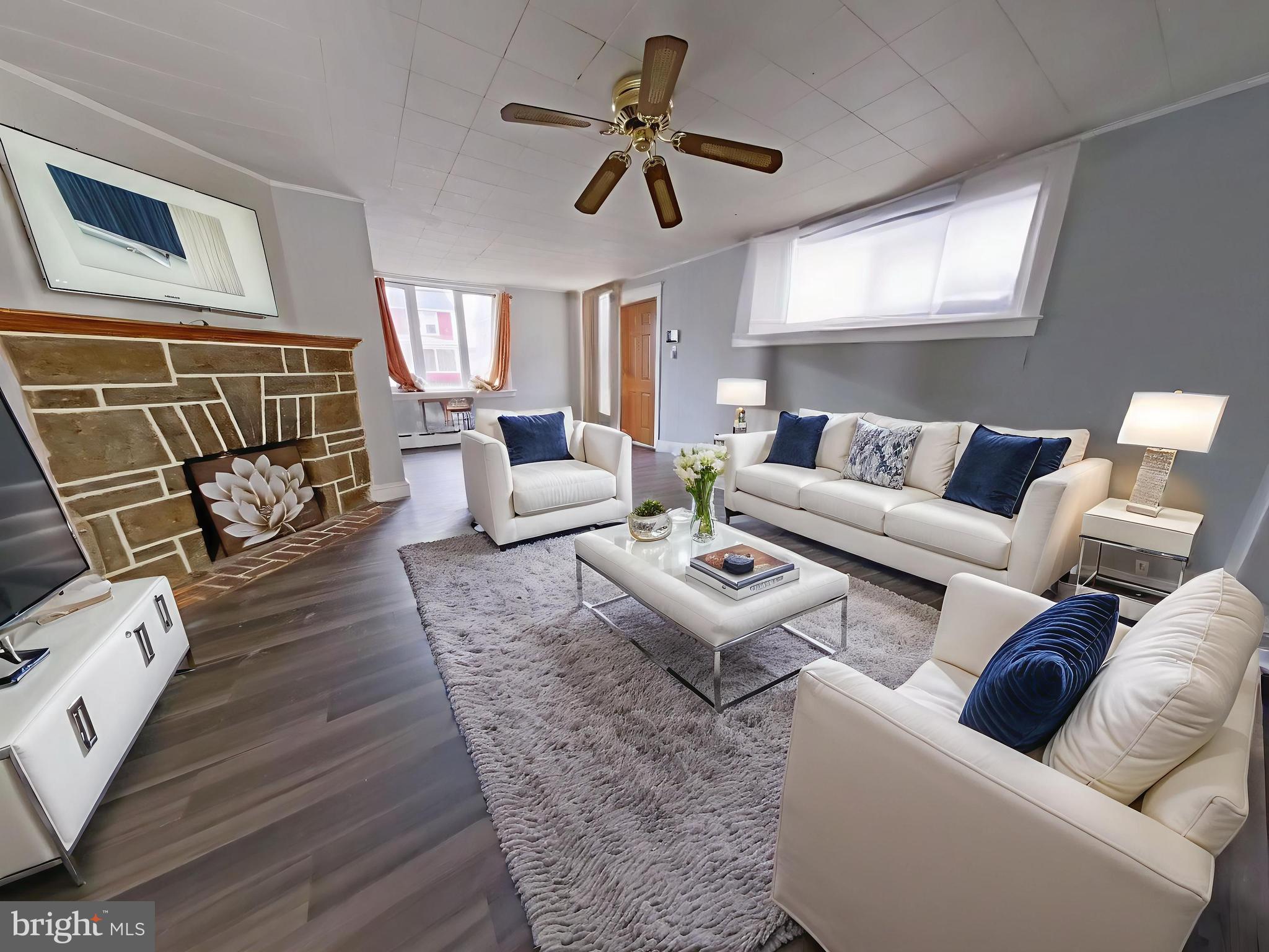 LANDSDOWNE STATION - Residential