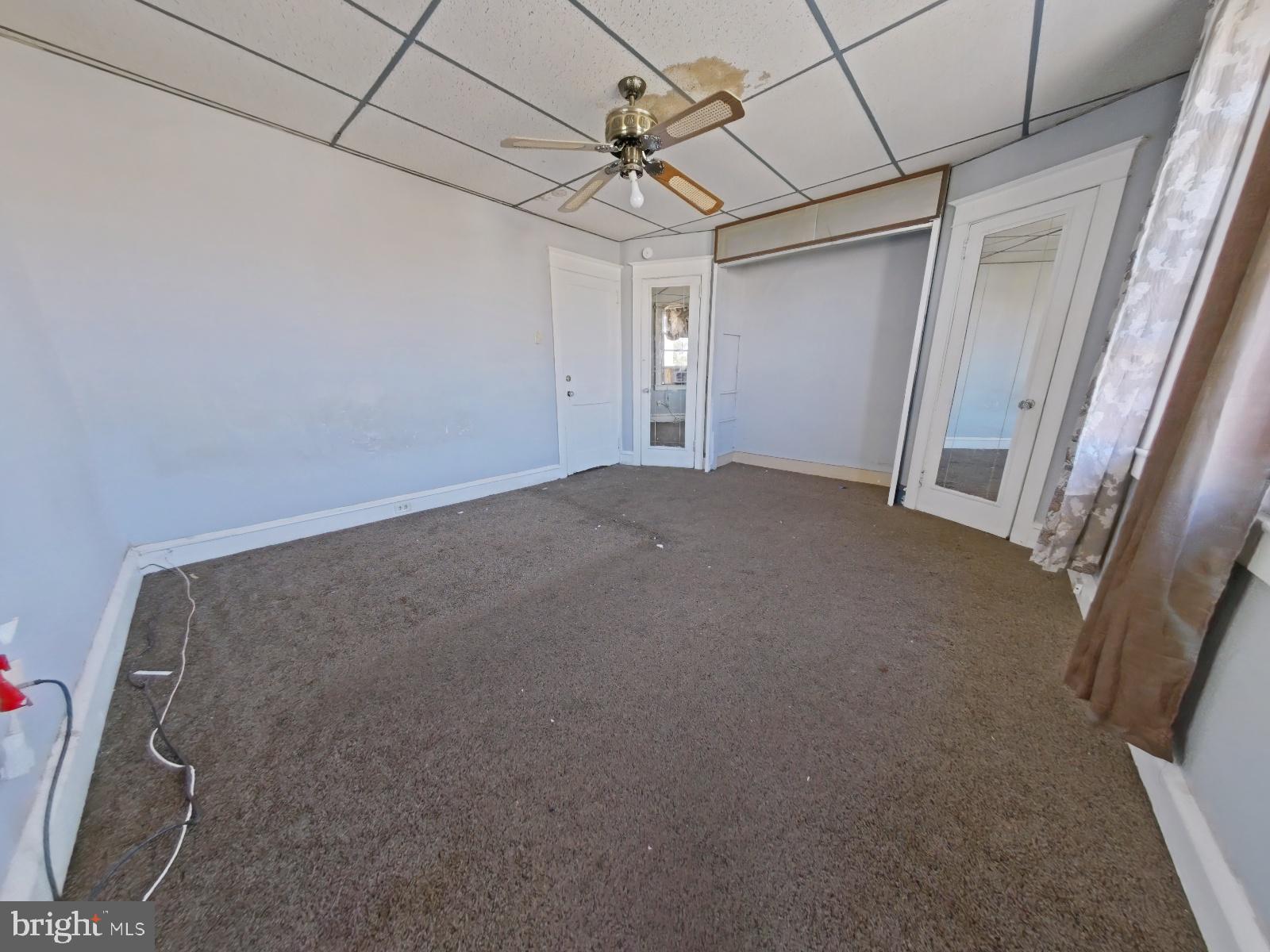 LANDSDOWNE STATION - Residential