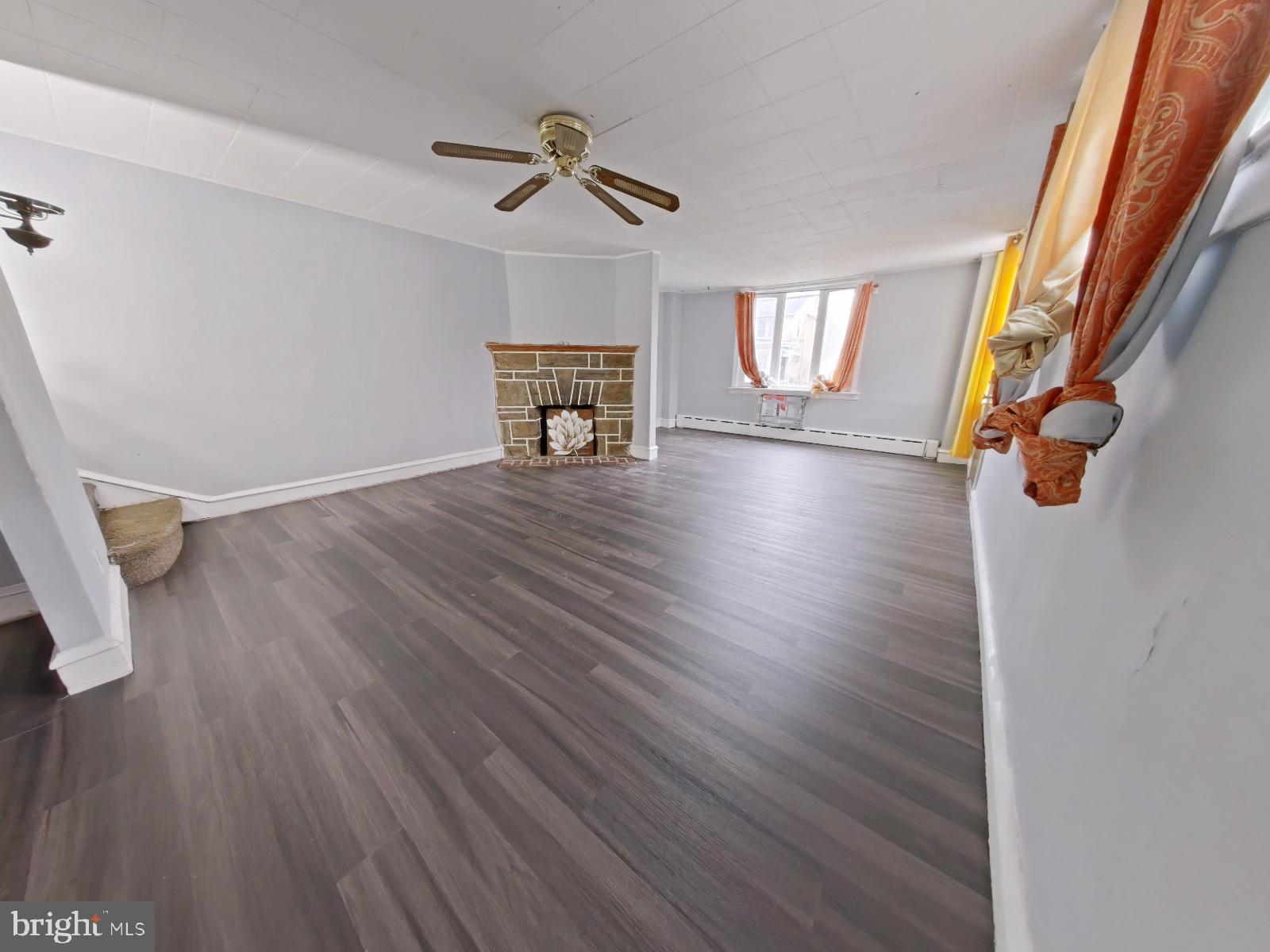 LANDSDOWNE STATION - Residential