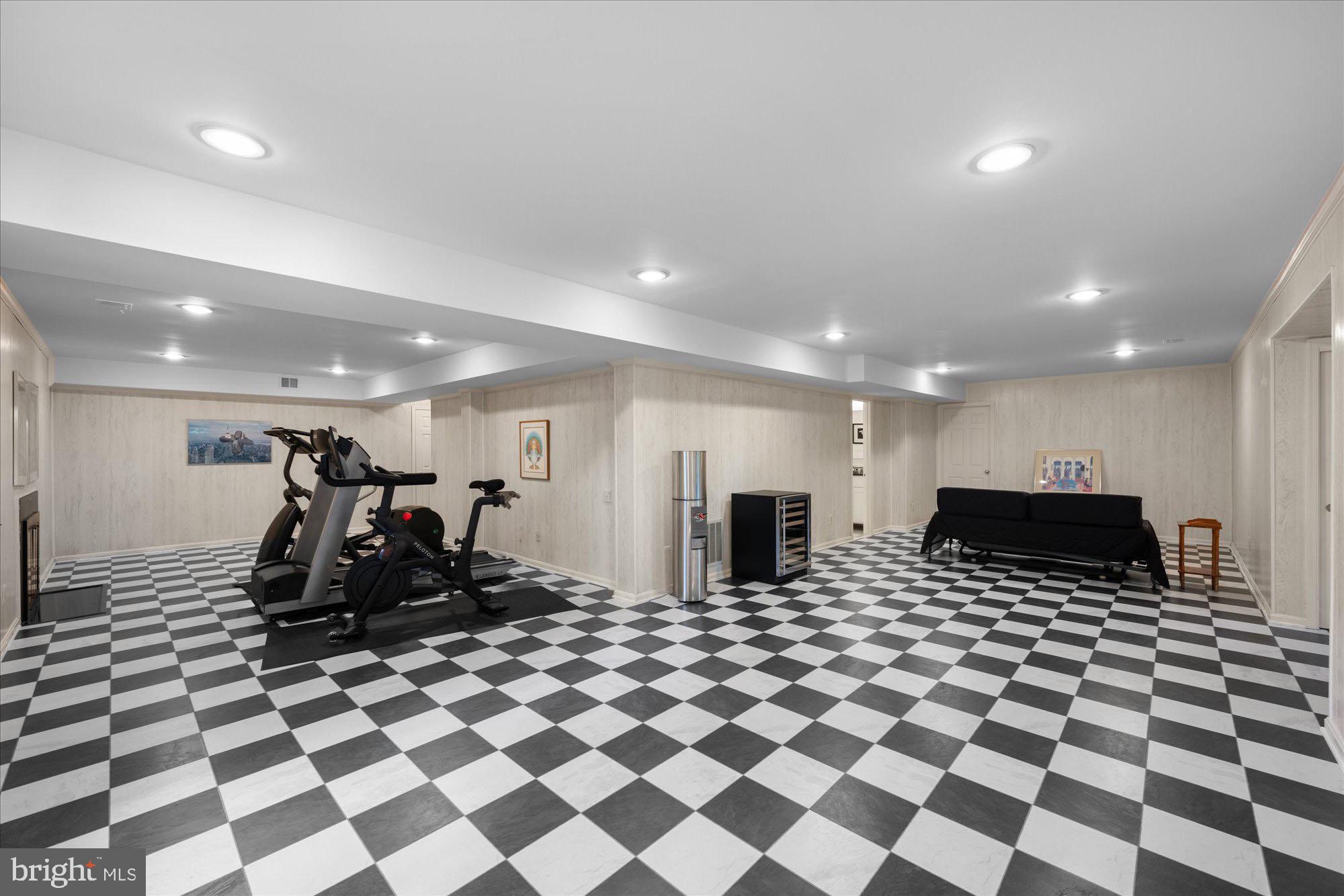 LAKE NORMANDY ESTATES - Residential