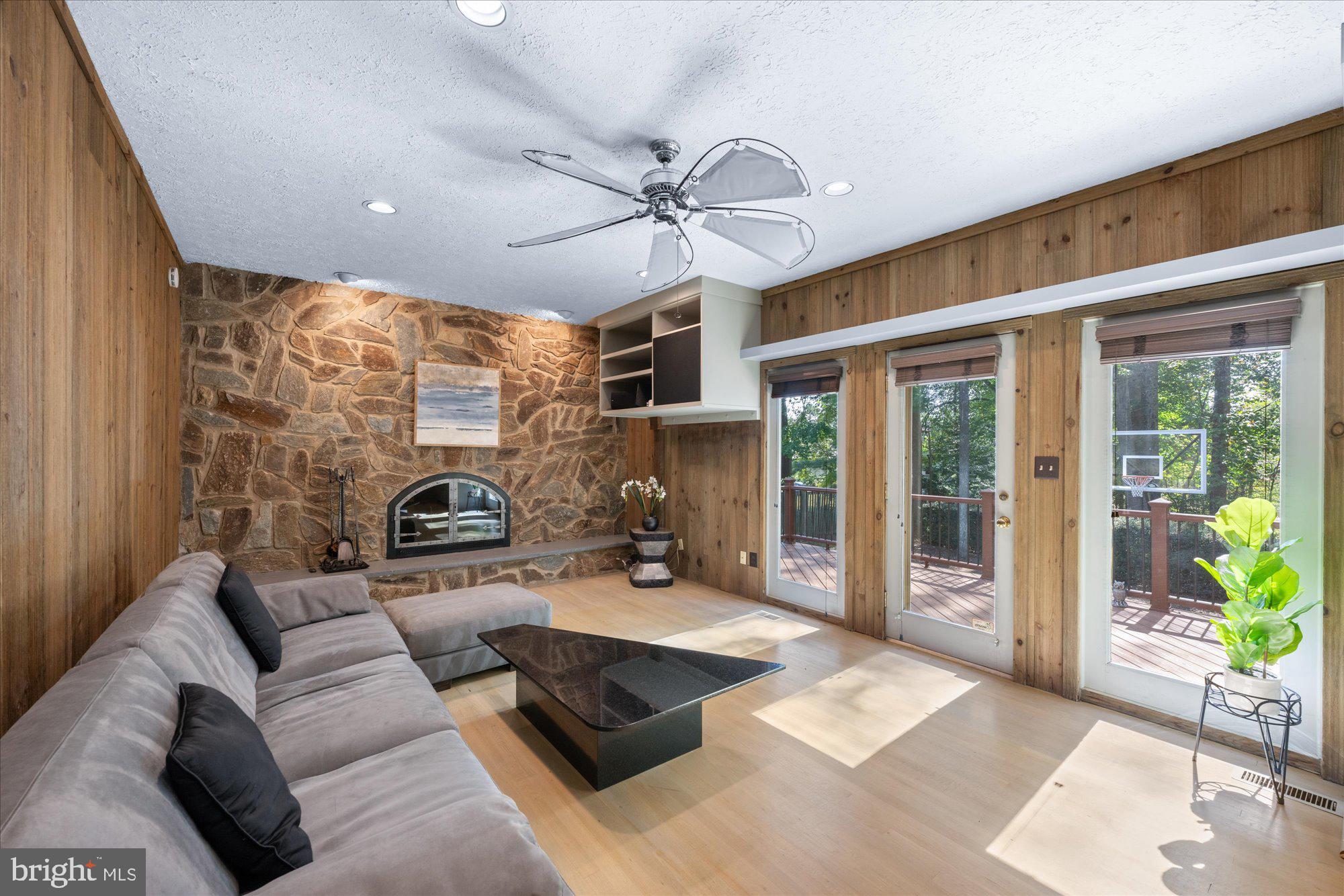 LAKE NORMANDY ESTATES - Residential