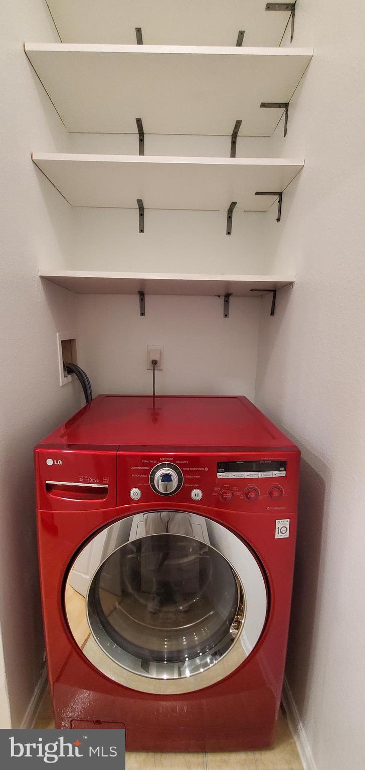 WHITE FLINT STATION - Residential