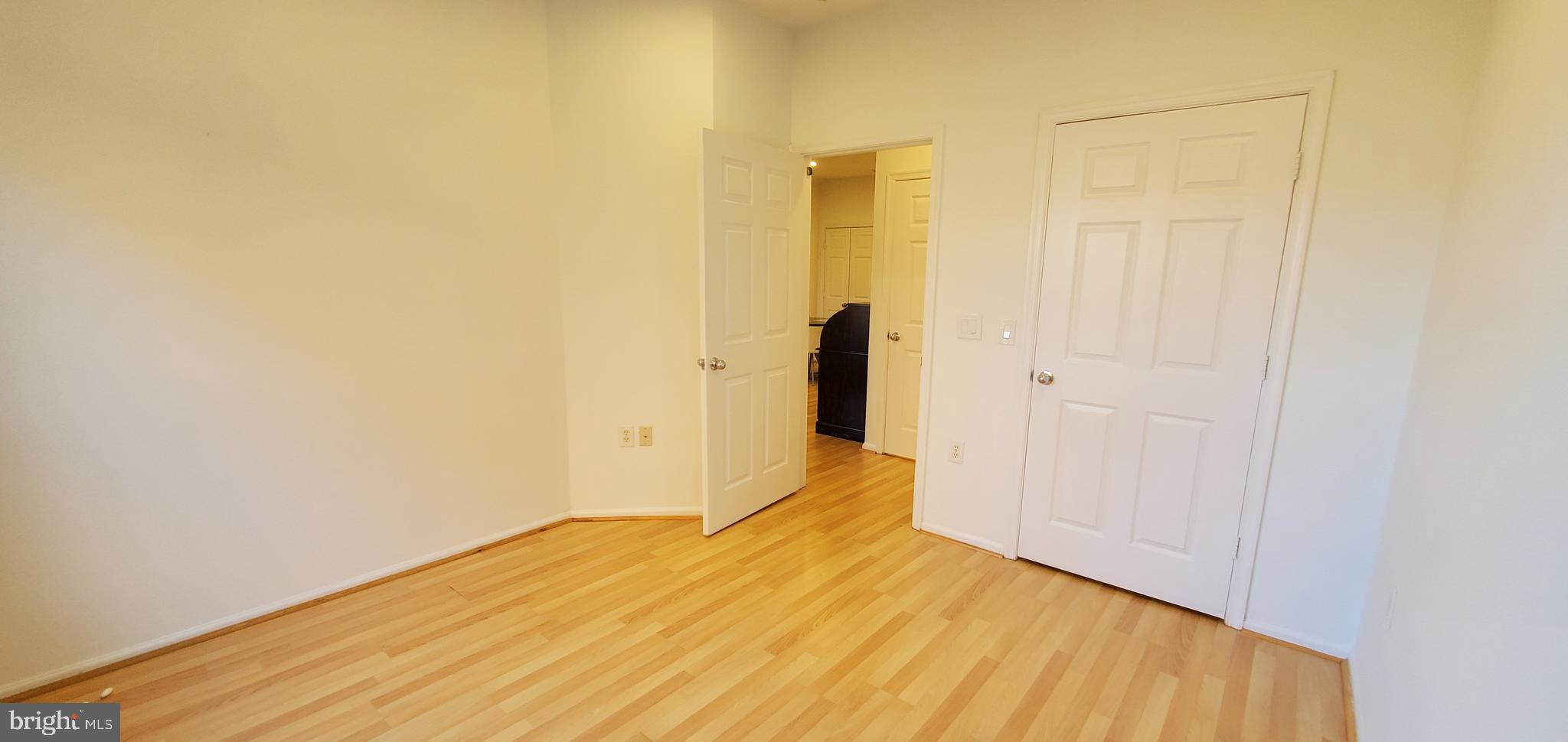 WHITE FLINT STATION - Residential