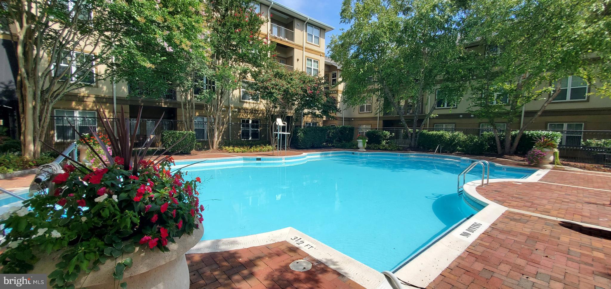 WHITE FLINT STATION - Residential