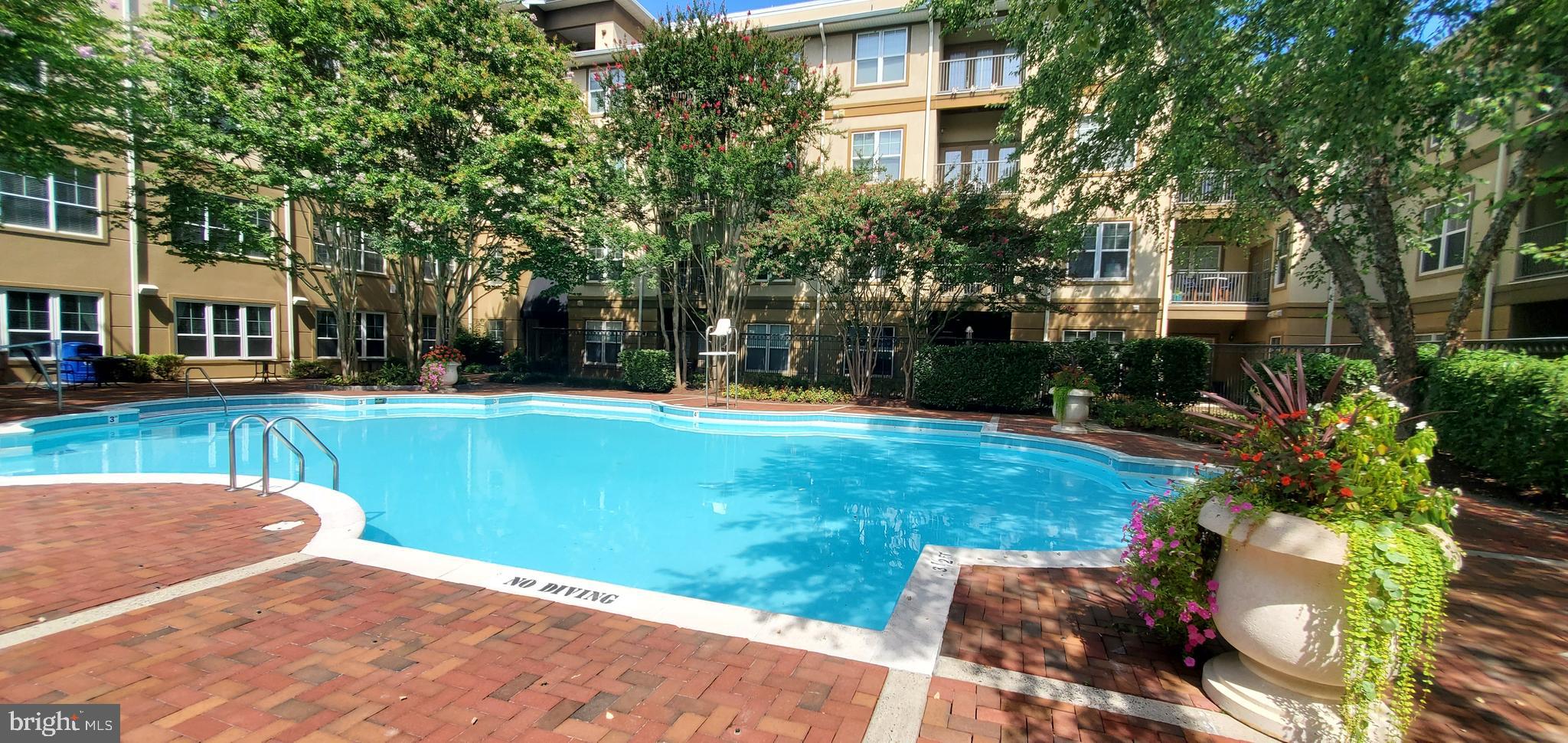 WHITE FLINT STATION - Residential